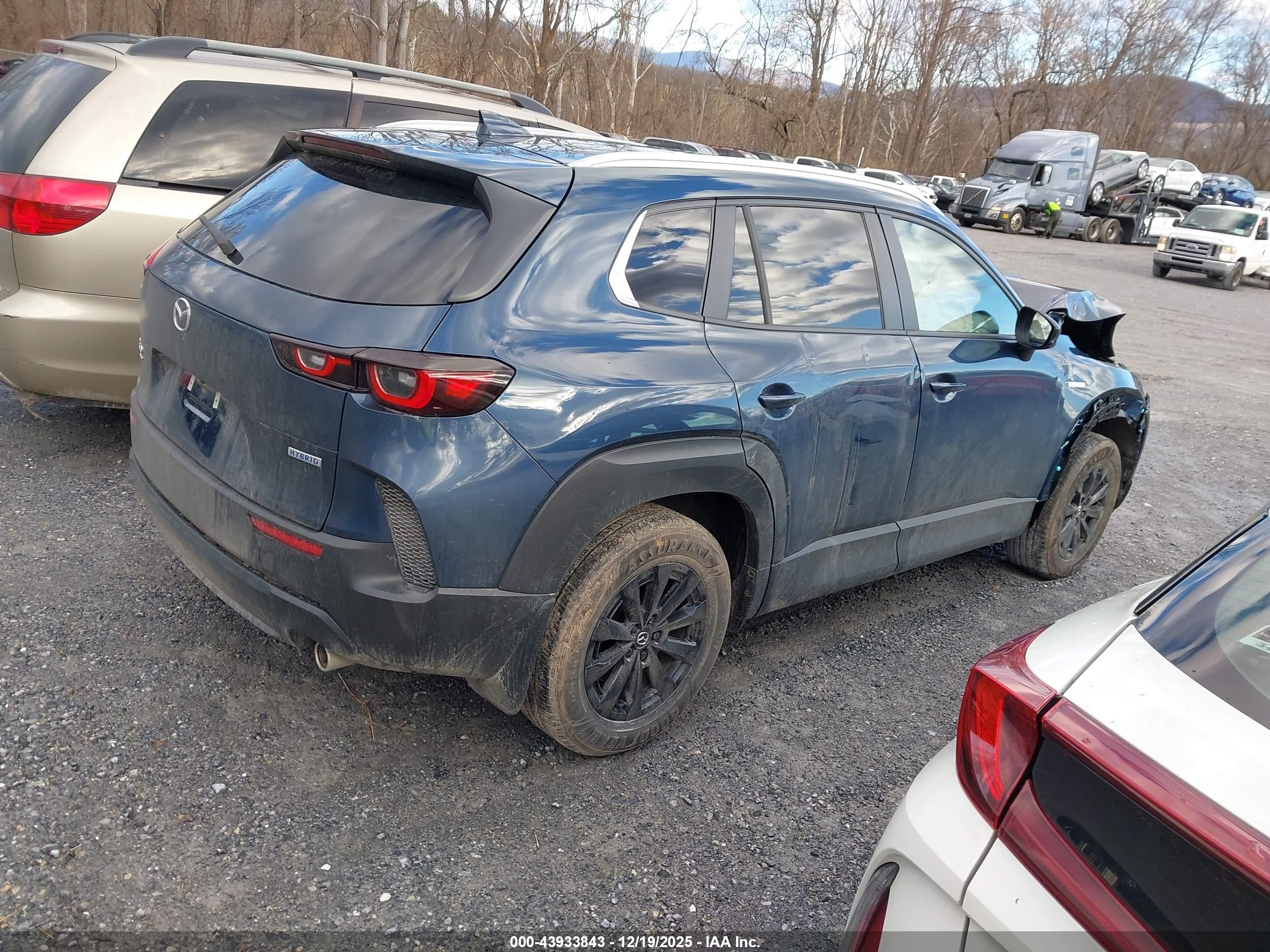 MAZDA CX-50 image 4