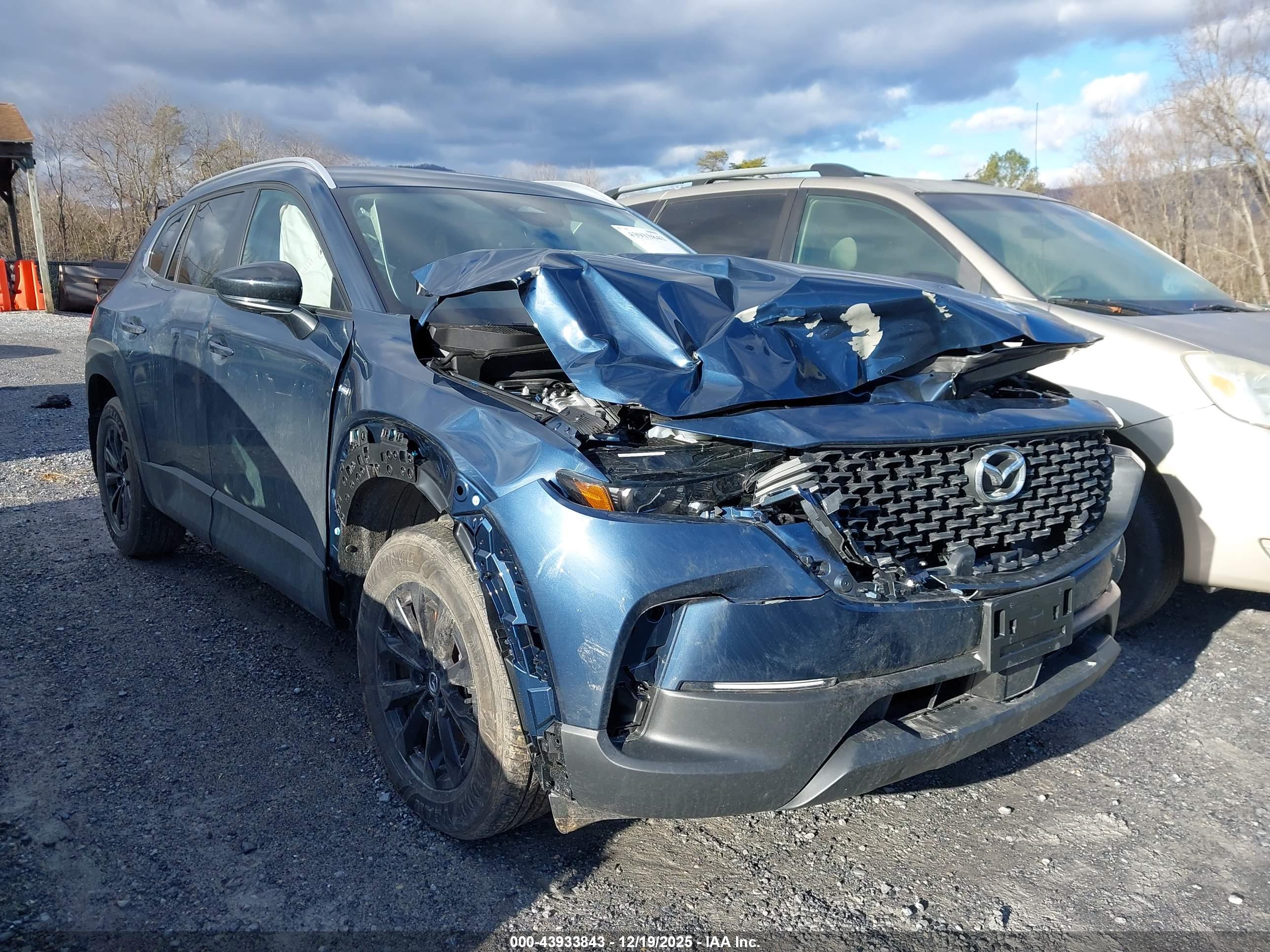MAZDA CX-50 image 6