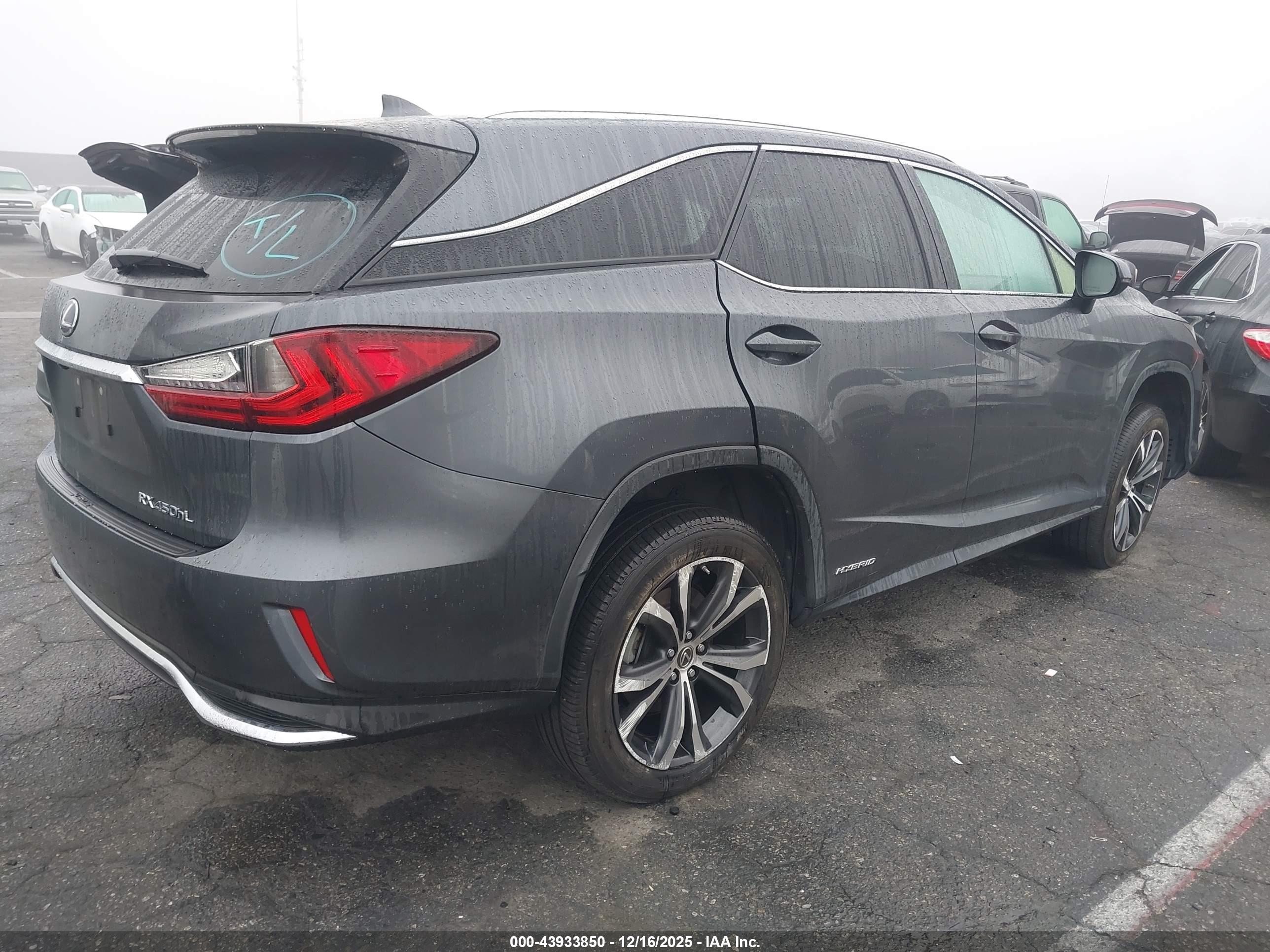 LEXUS RX image 4