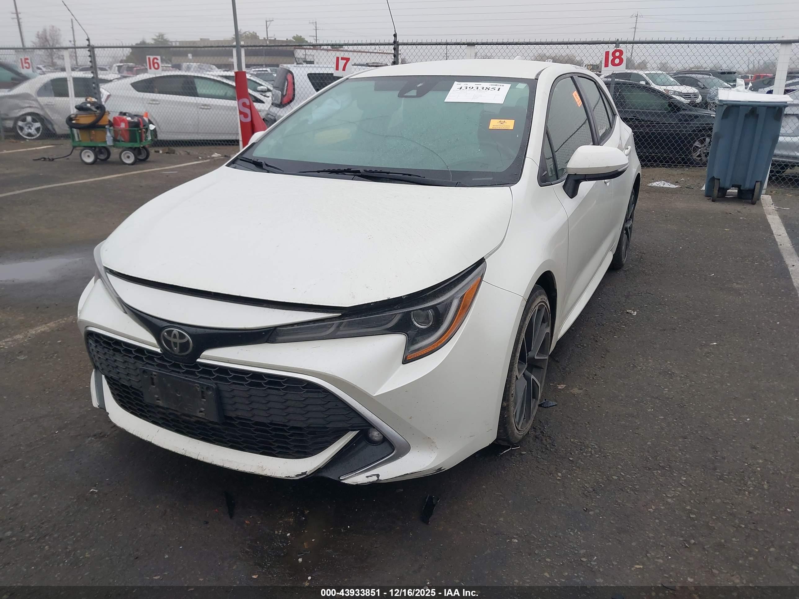 TOYOTA COROLLA image 2