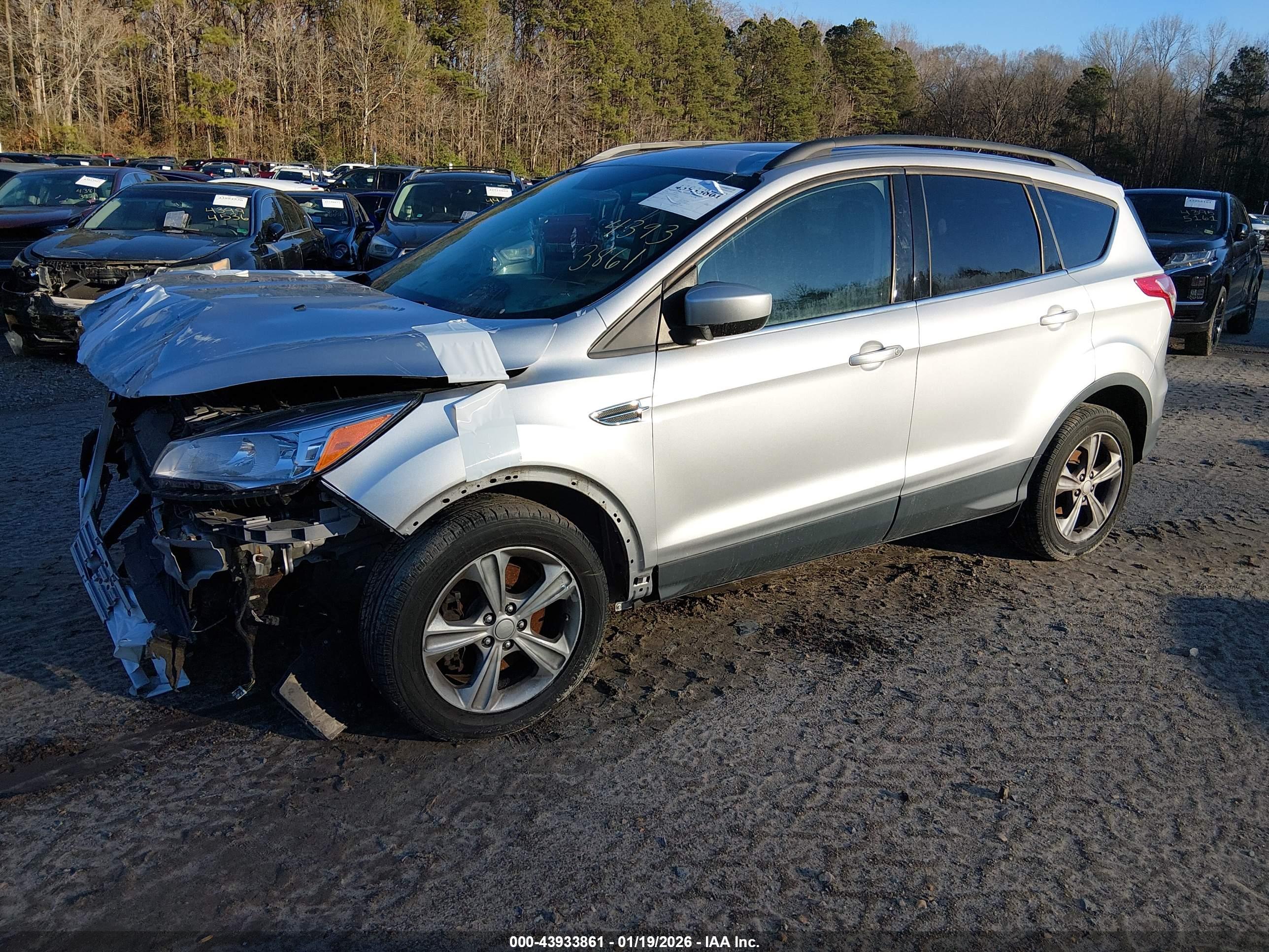 FORD ESCAPE image 2