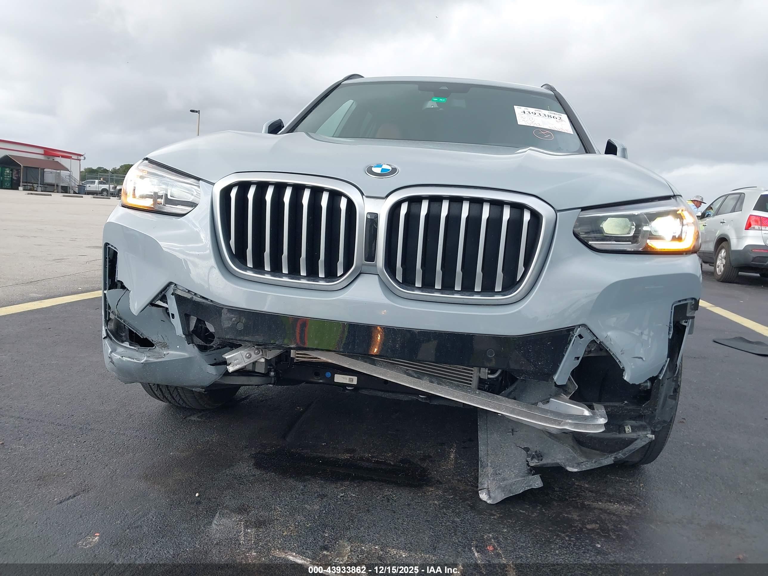 BMW X3 image 6