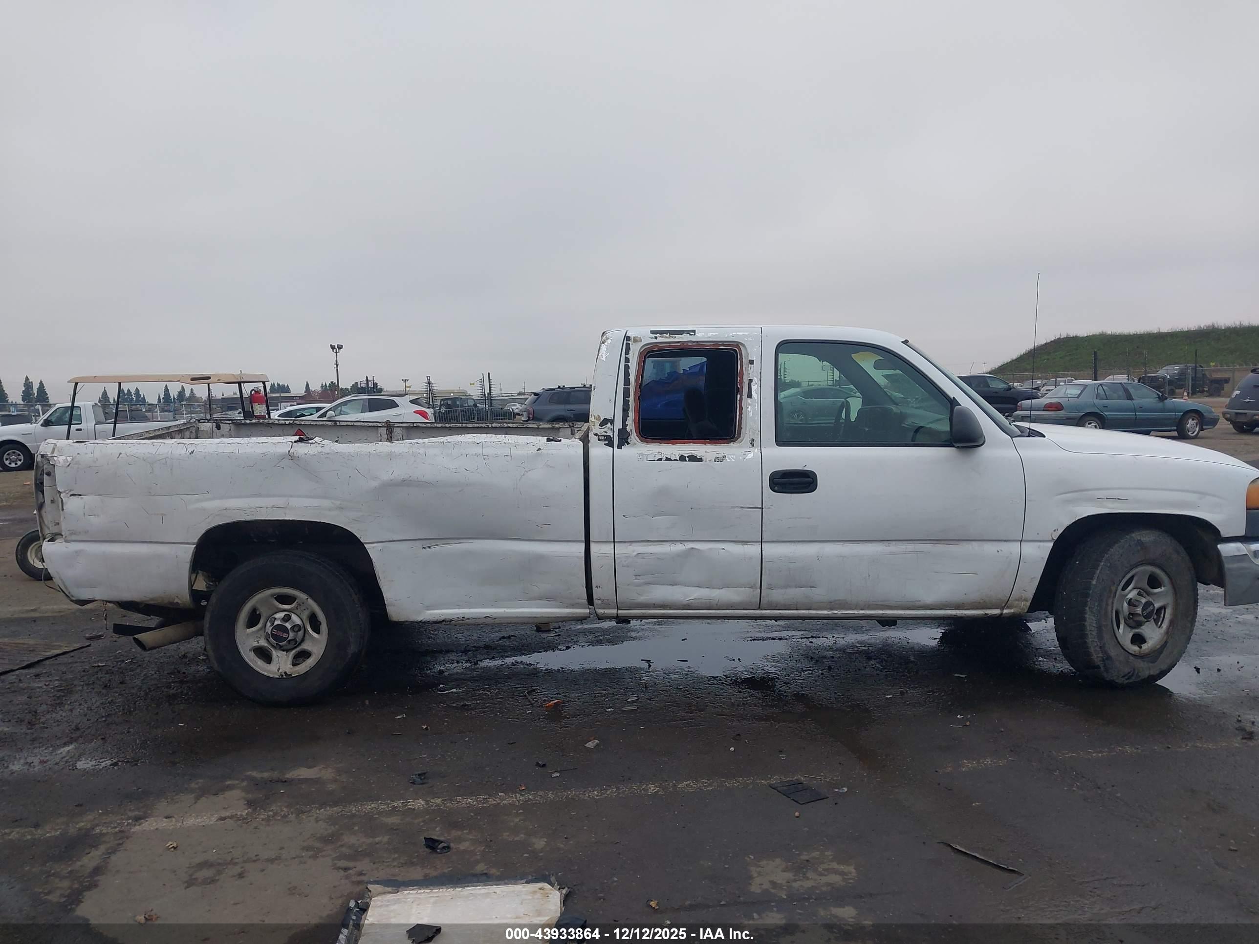 GMC SIERRA image 6