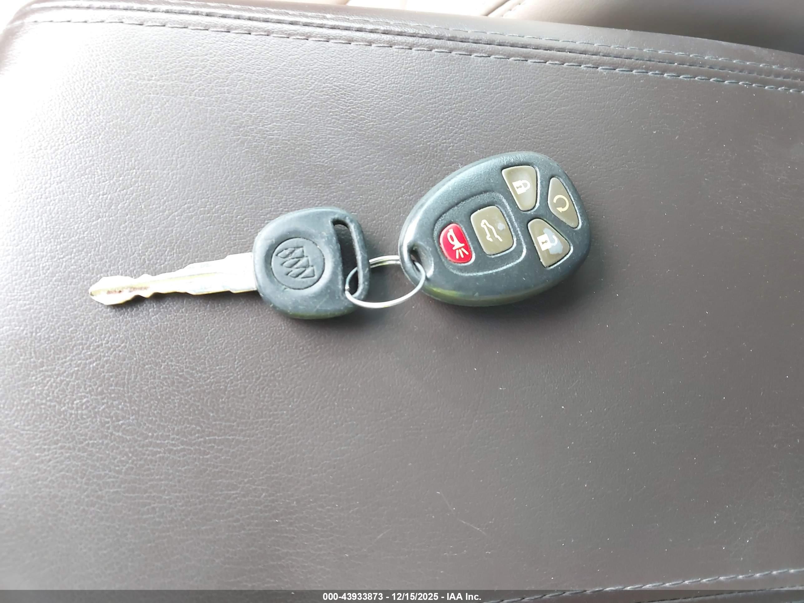 BUICK ENCLAVE image 11