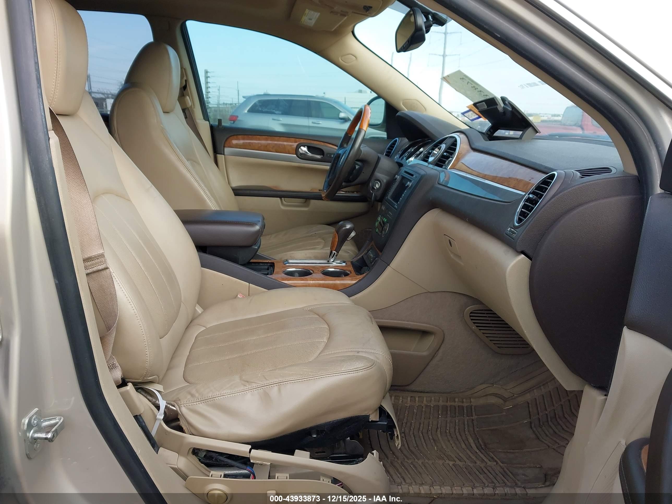 BUICK ENCLAVE image 5