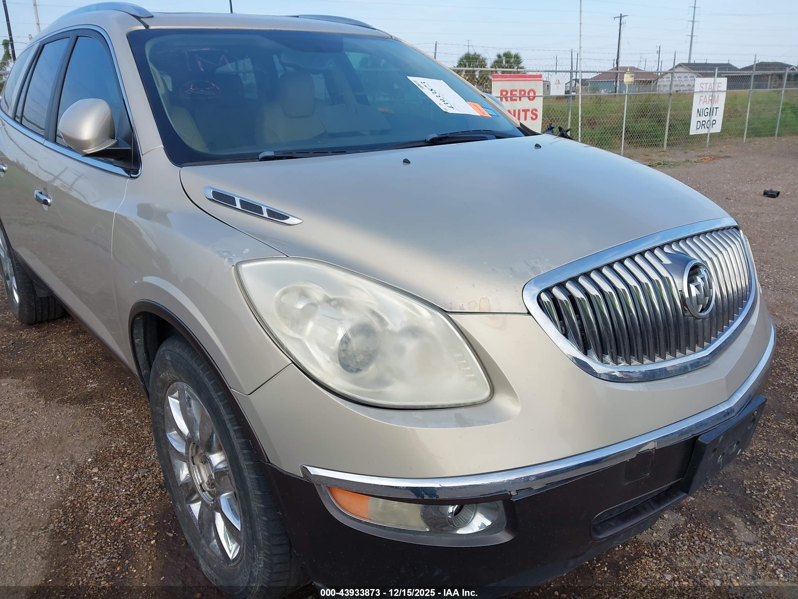 BUICK ENCLAVE image 6