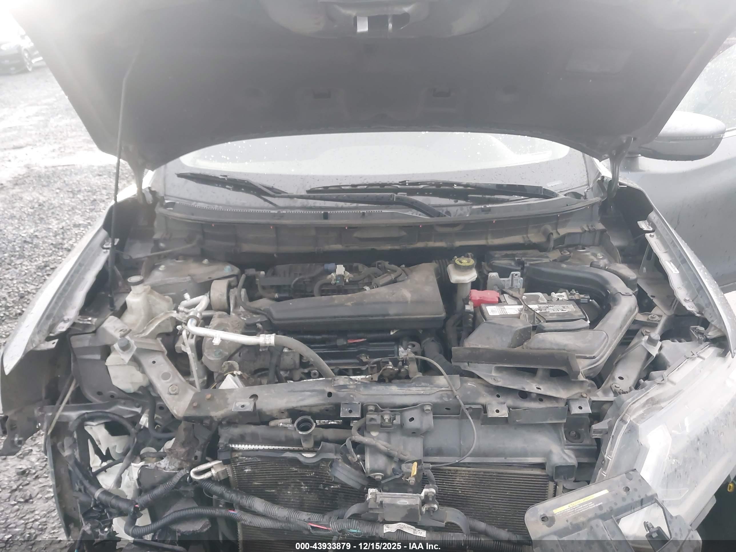 NISSAN ROGUE image 10