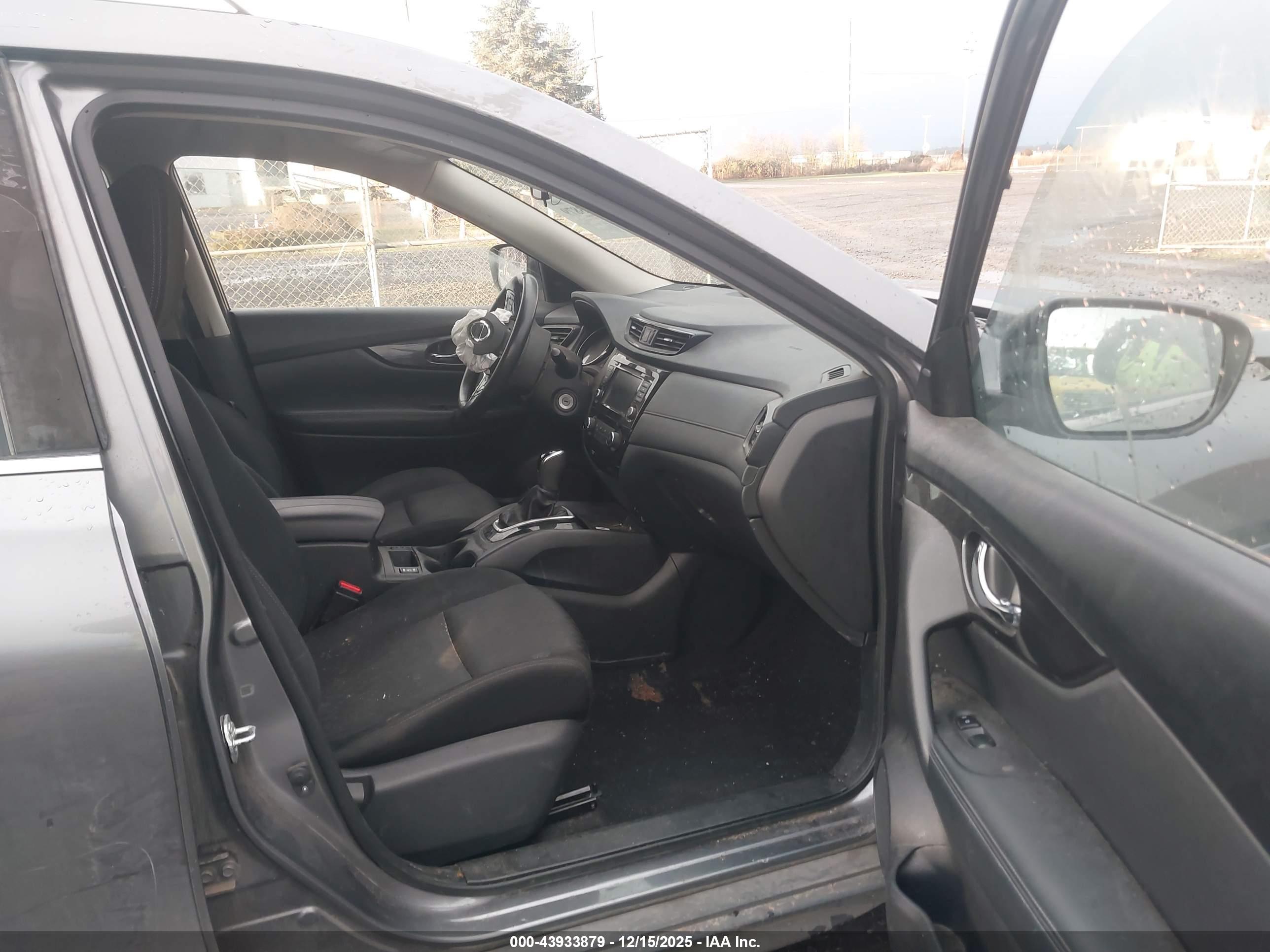 NISSAN ROGUE image 5