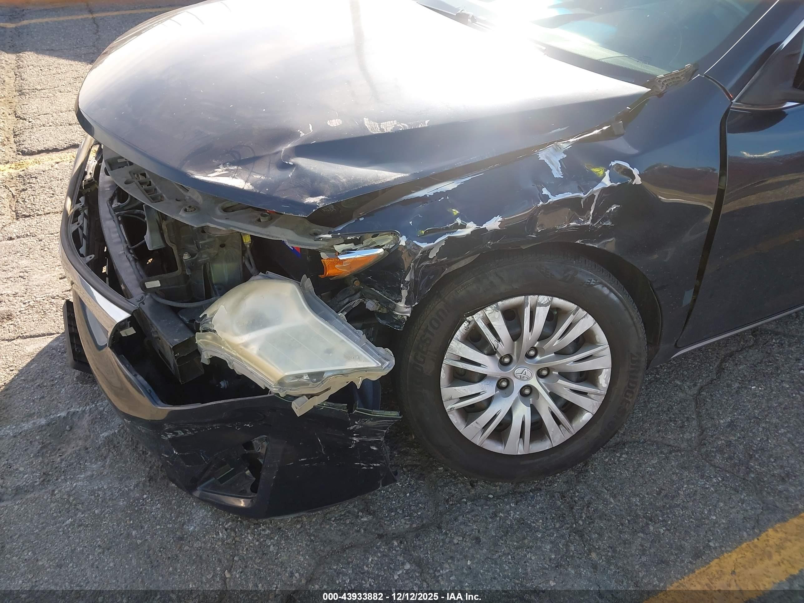 TOYOTA CAMRY image 6