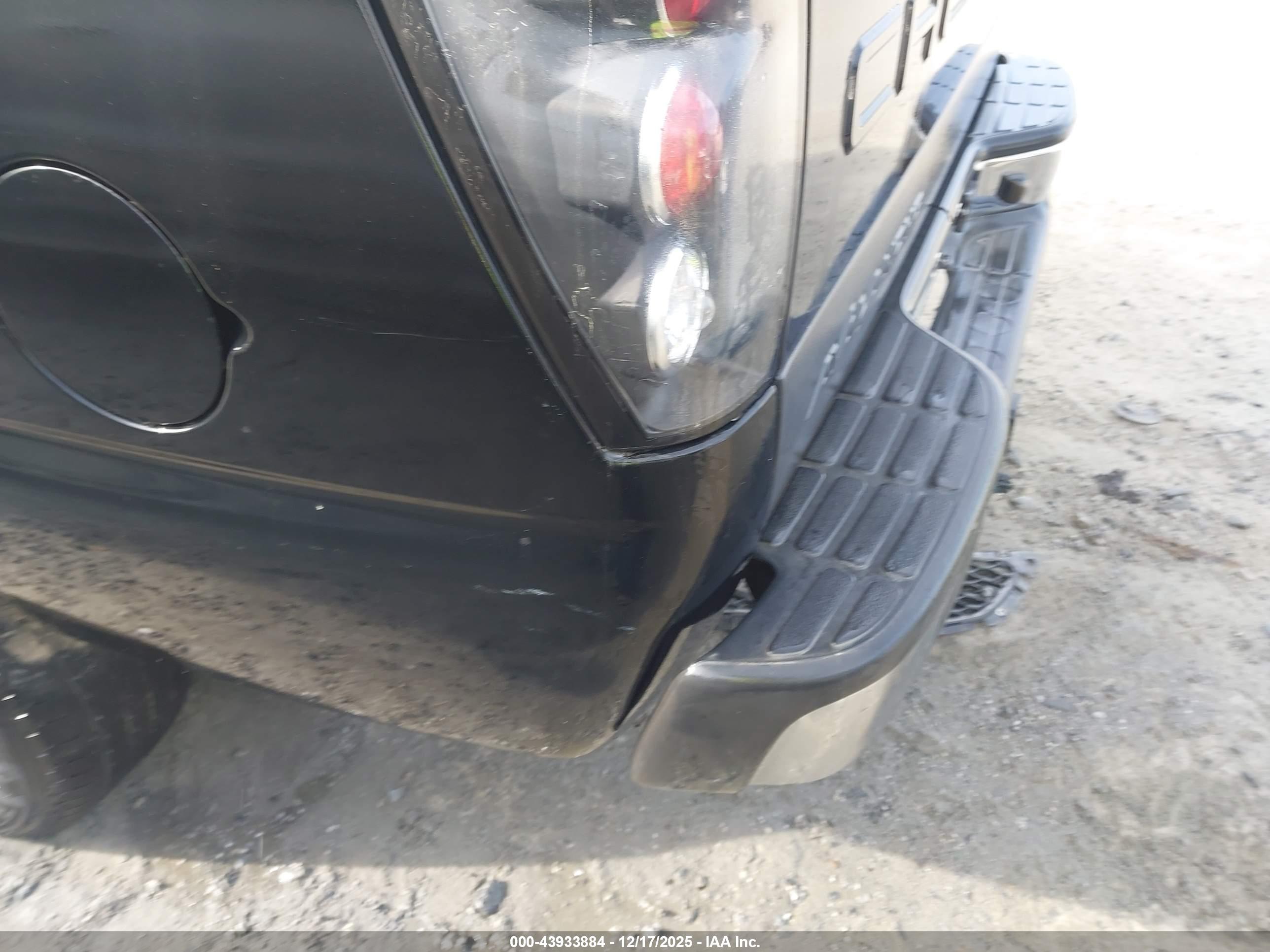 CHEVROLET AVALANCHE image 6