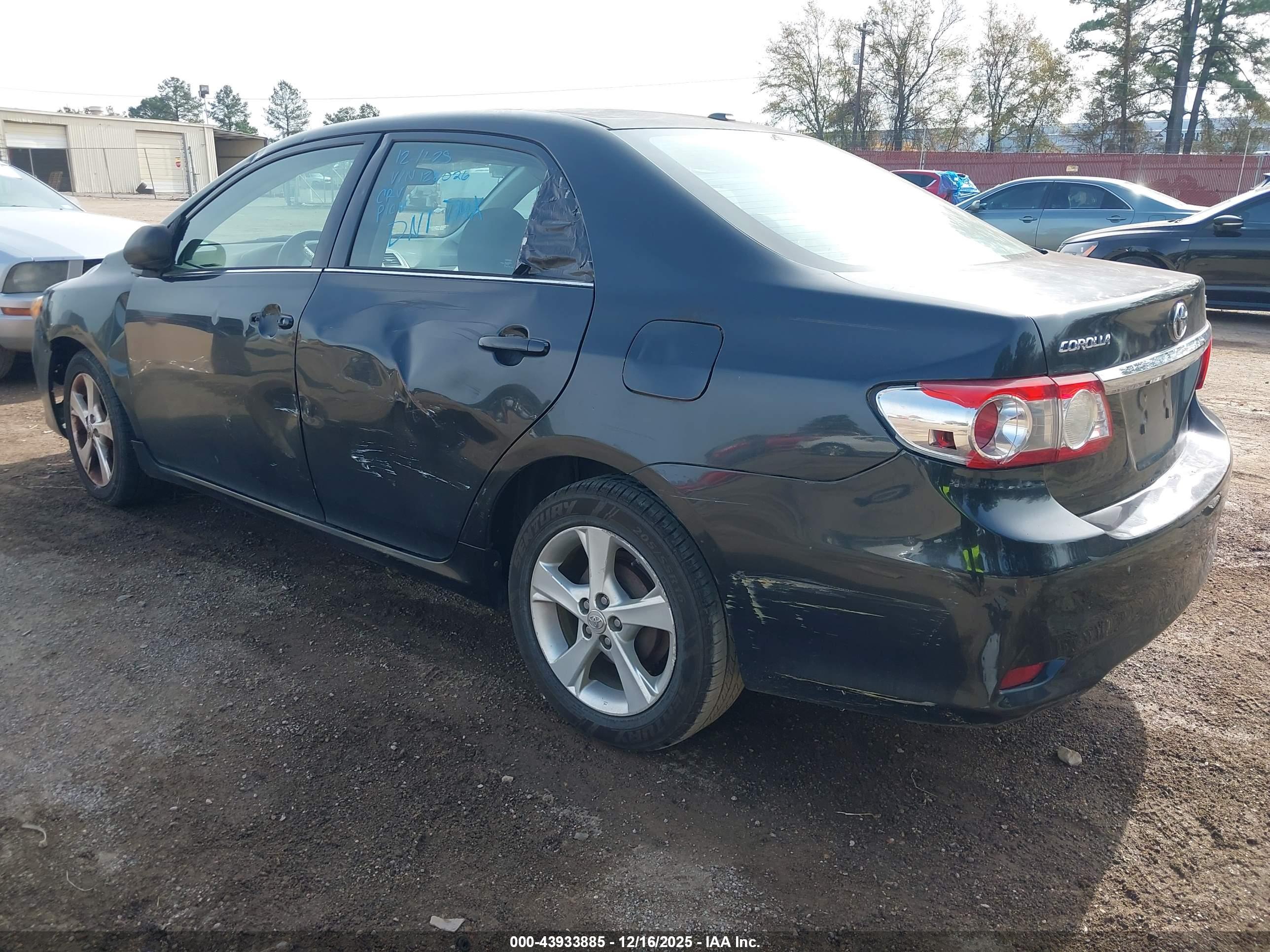 TOYOTA COROLLA image 3