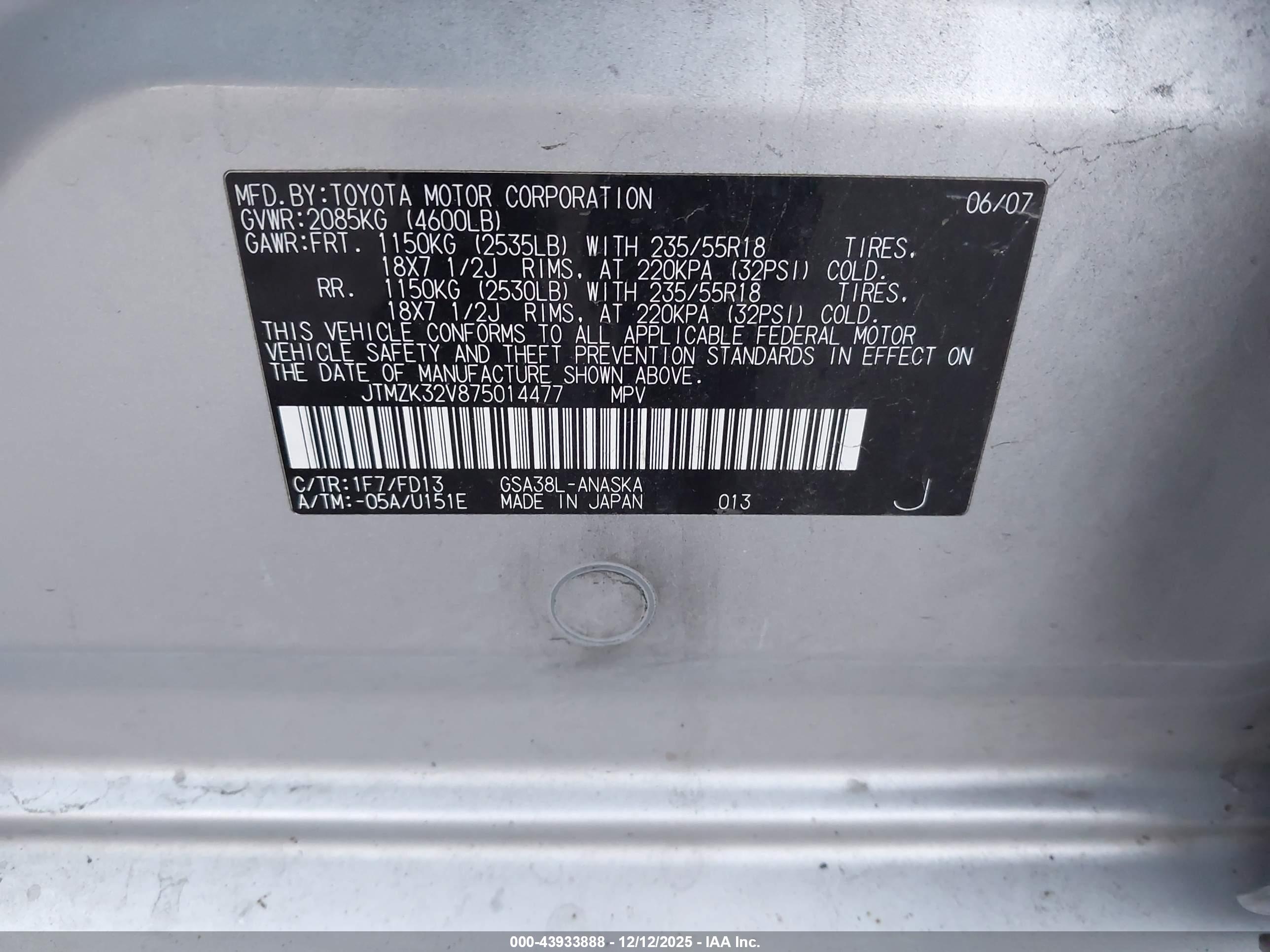 TOYOTA RAV4 image 9