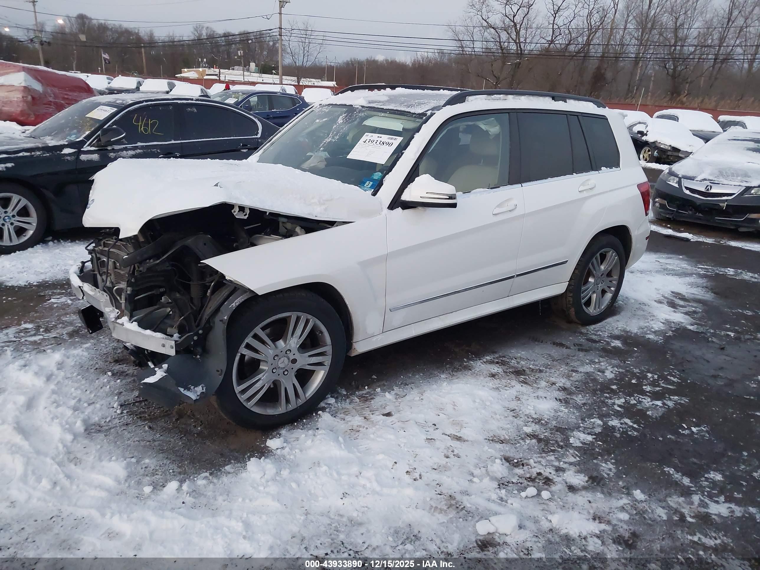 MERCEDES-BENZ GLK image 2