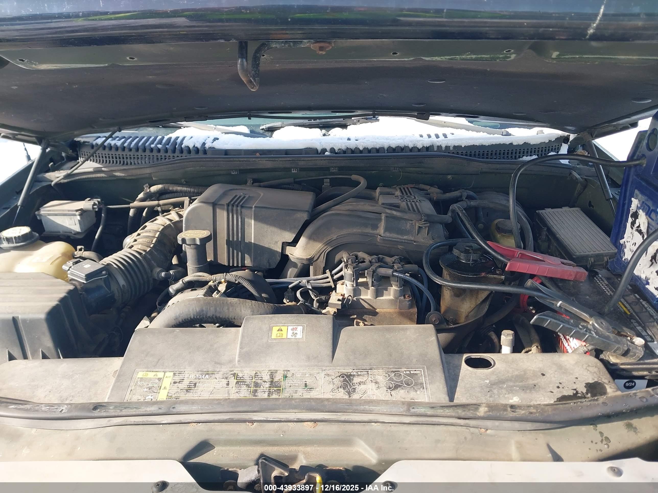 FORD EXPLORER image 10