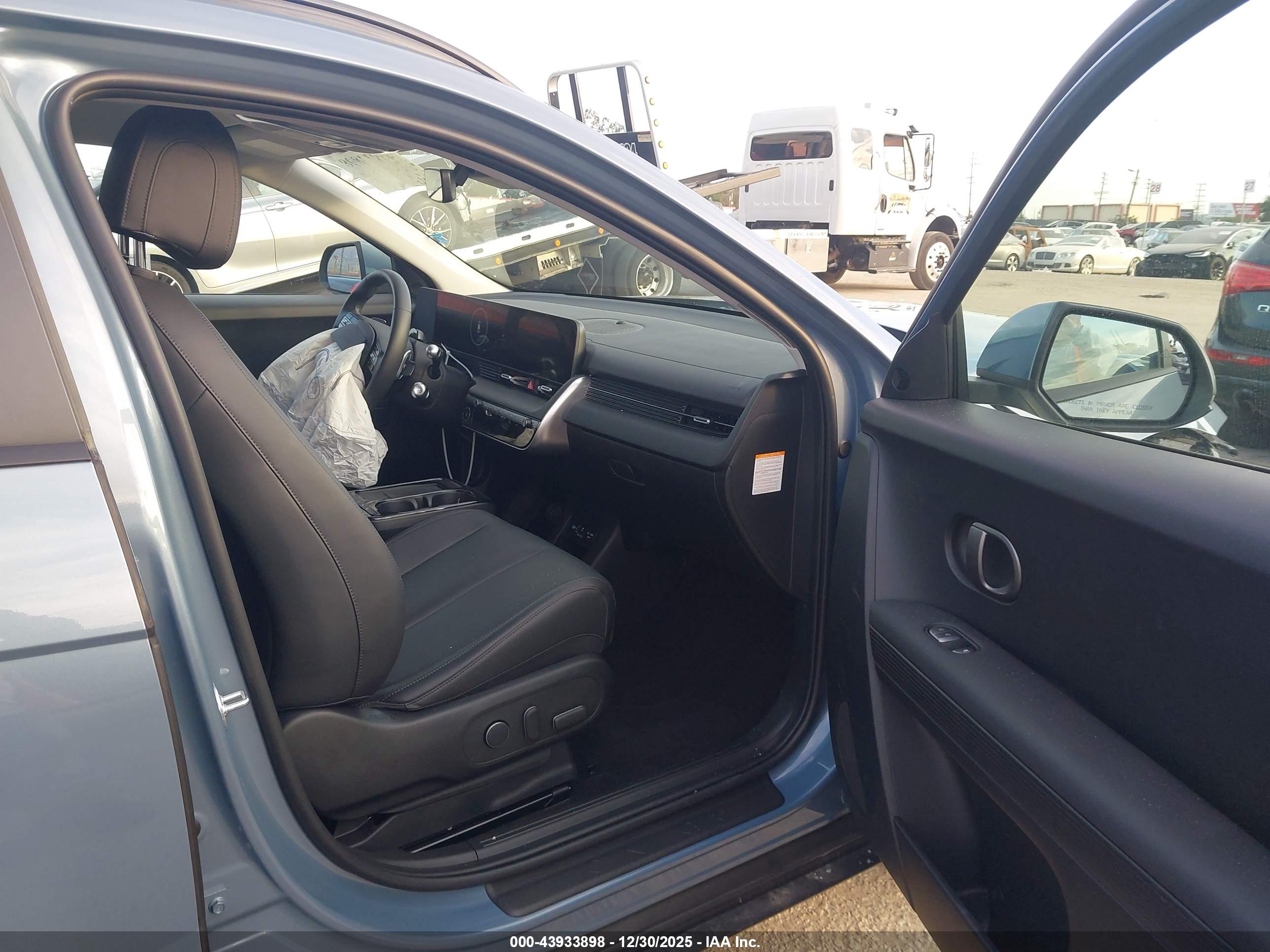 HYUNDAI IONIQ image 5
