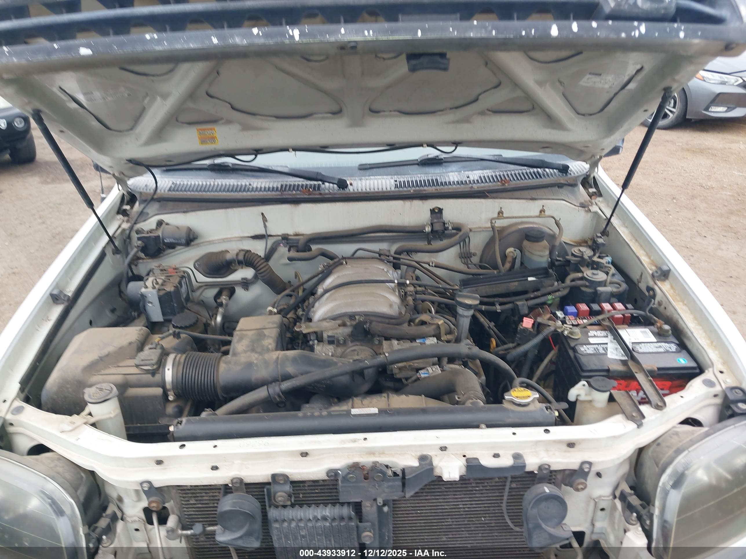 TOYOTA TUNDRA image 10