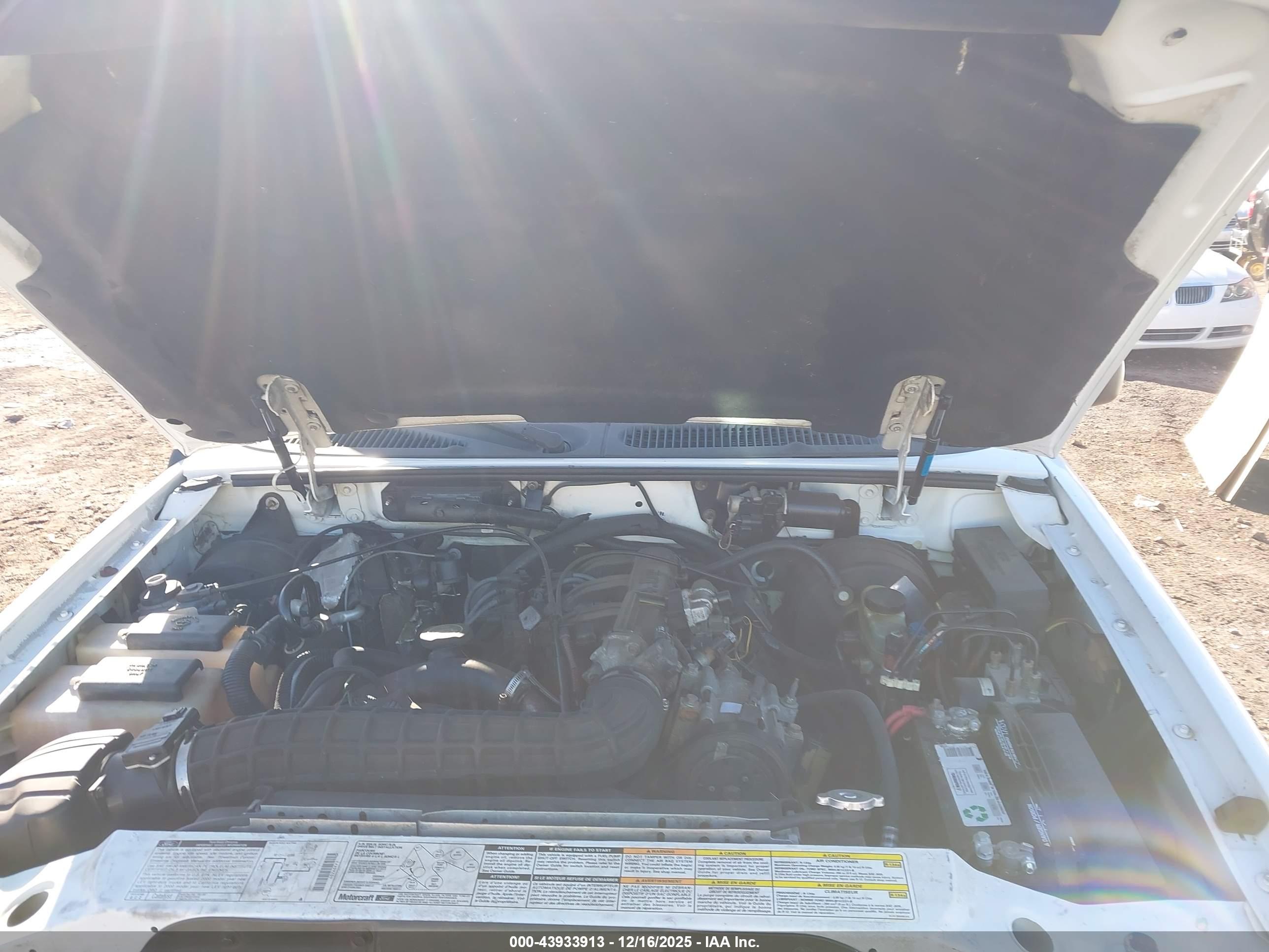 FORD EXPLORER image 10