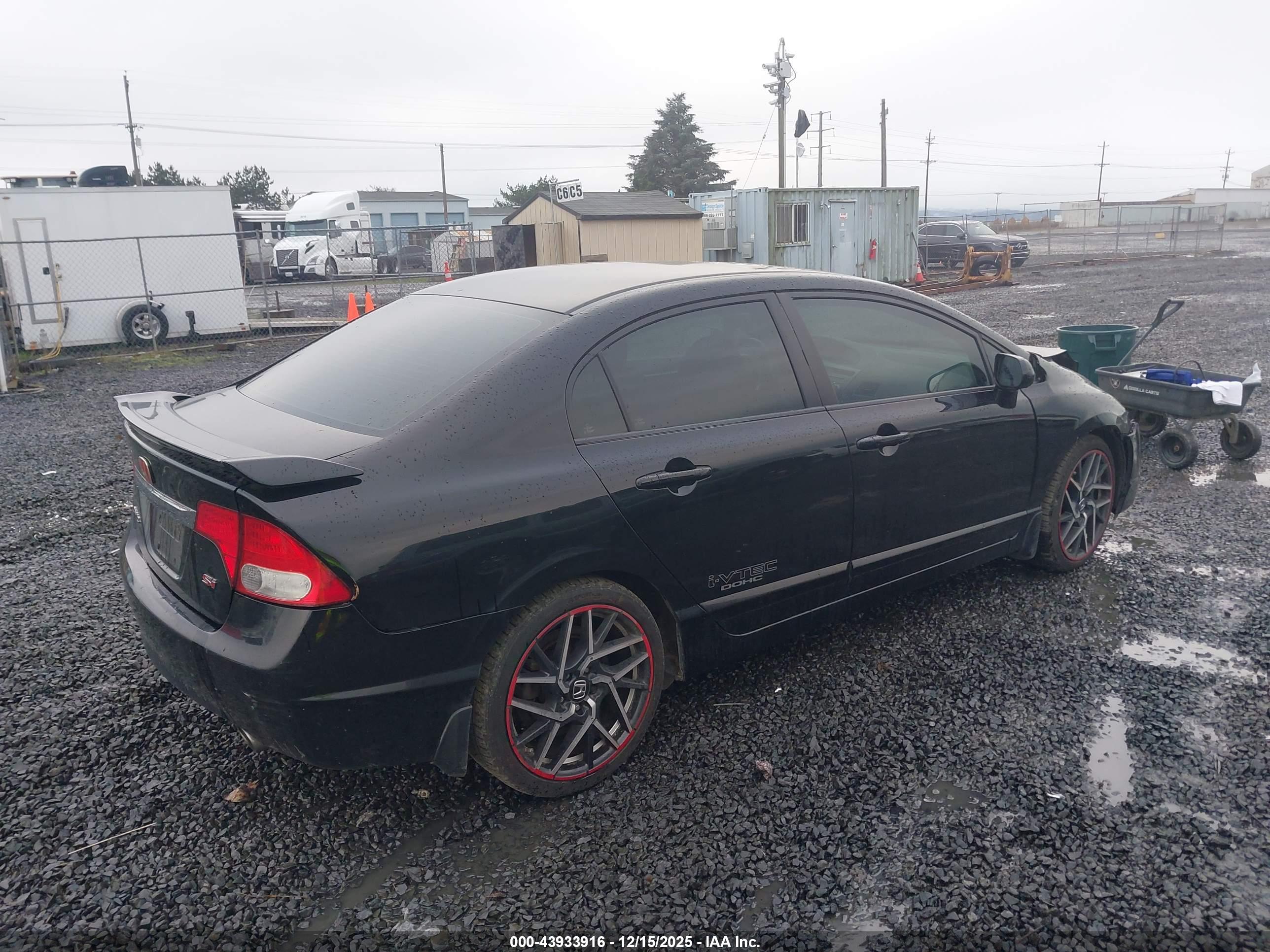 HONDA CIVIC image 4