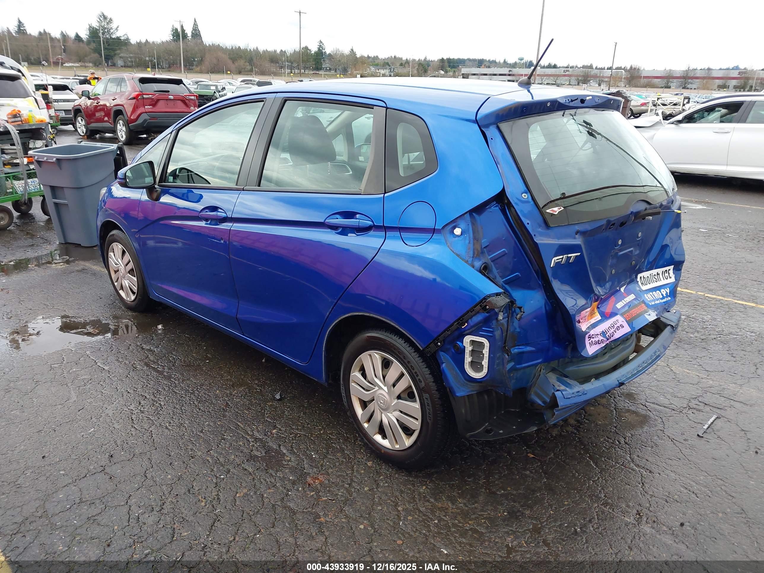 HONDA FIT image 3