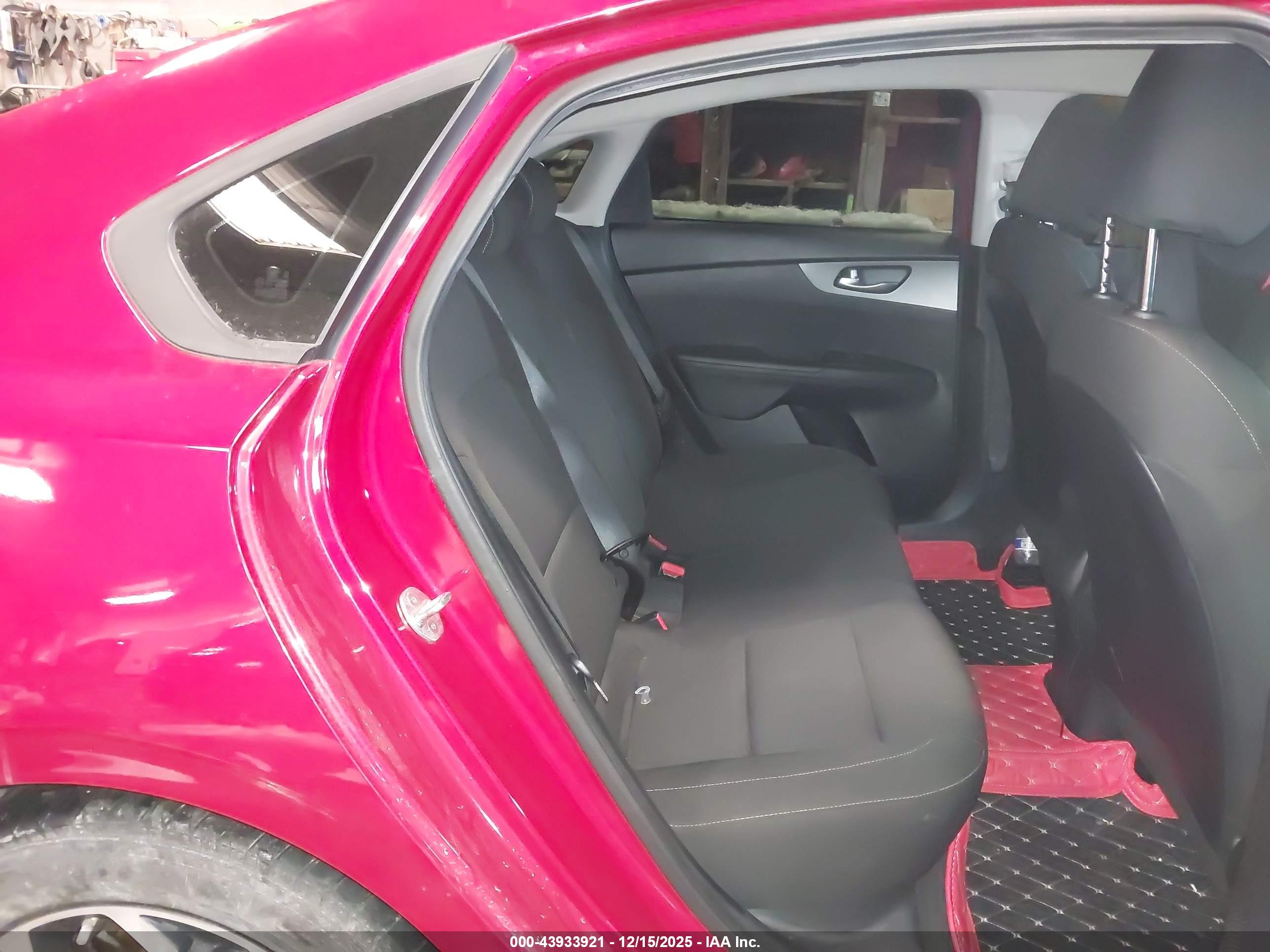 KIA FORTE image 8