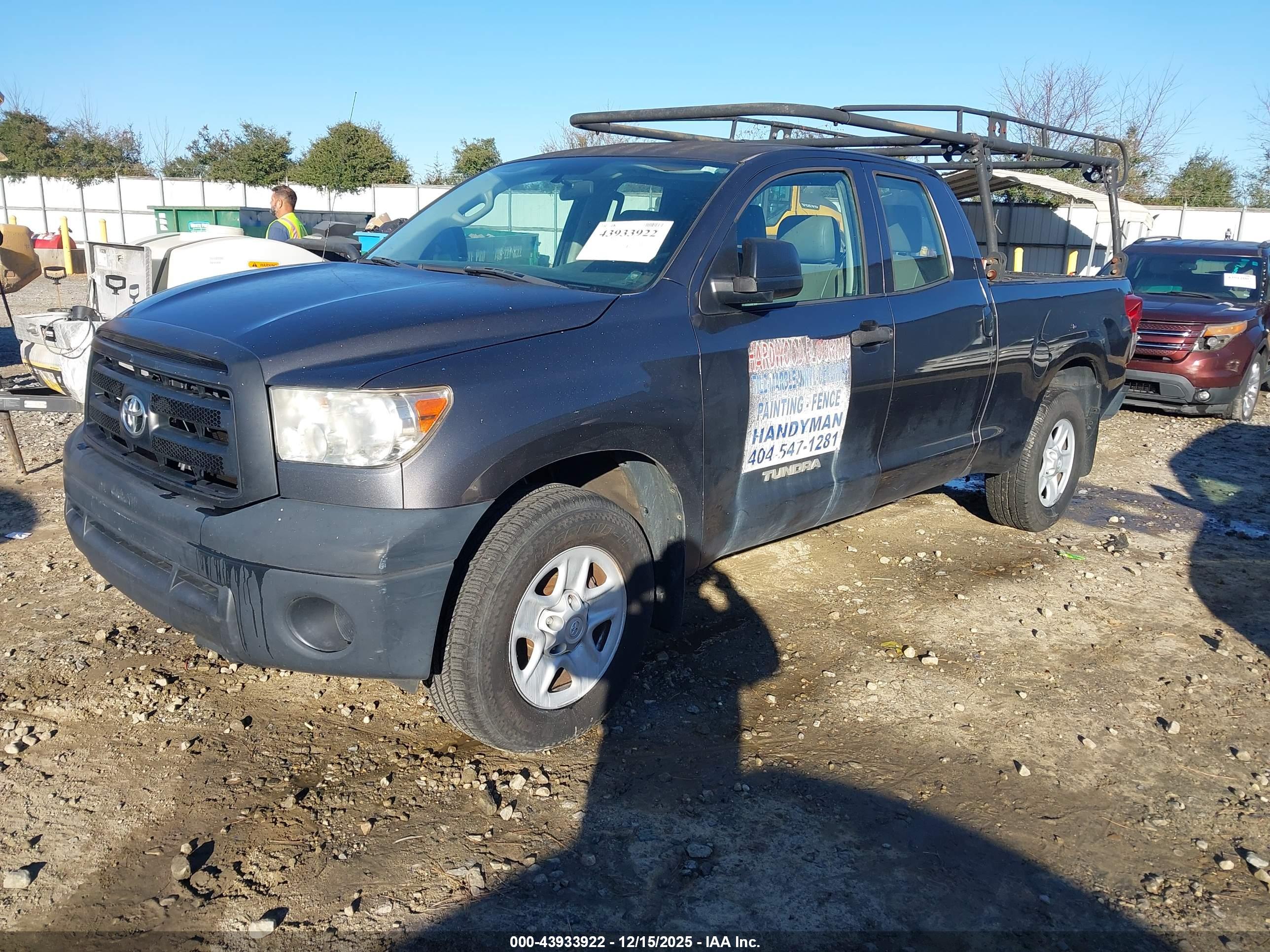 TOYOTA TUNDRA image 2