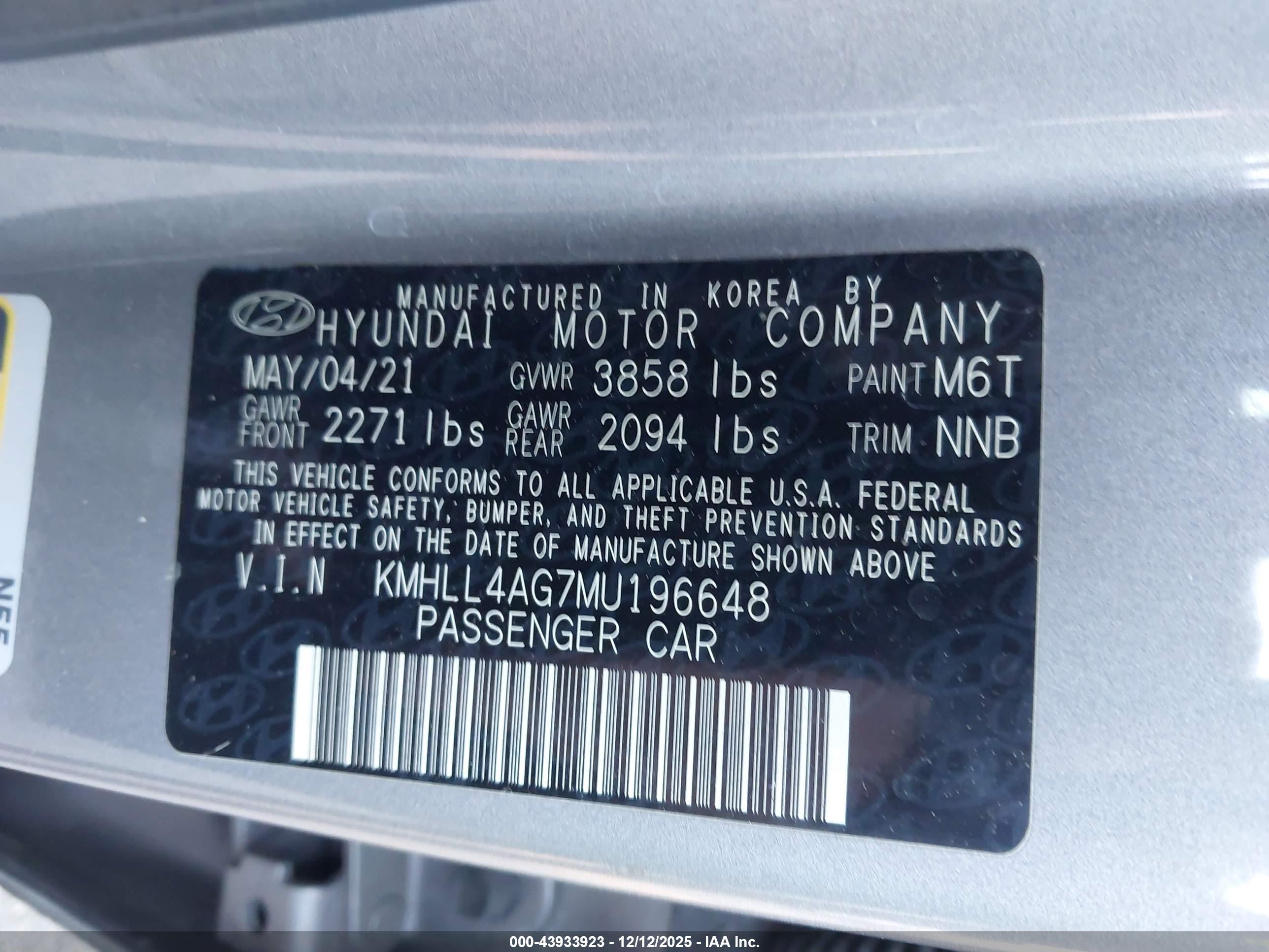 HYUNDAI ELANTRA image 9