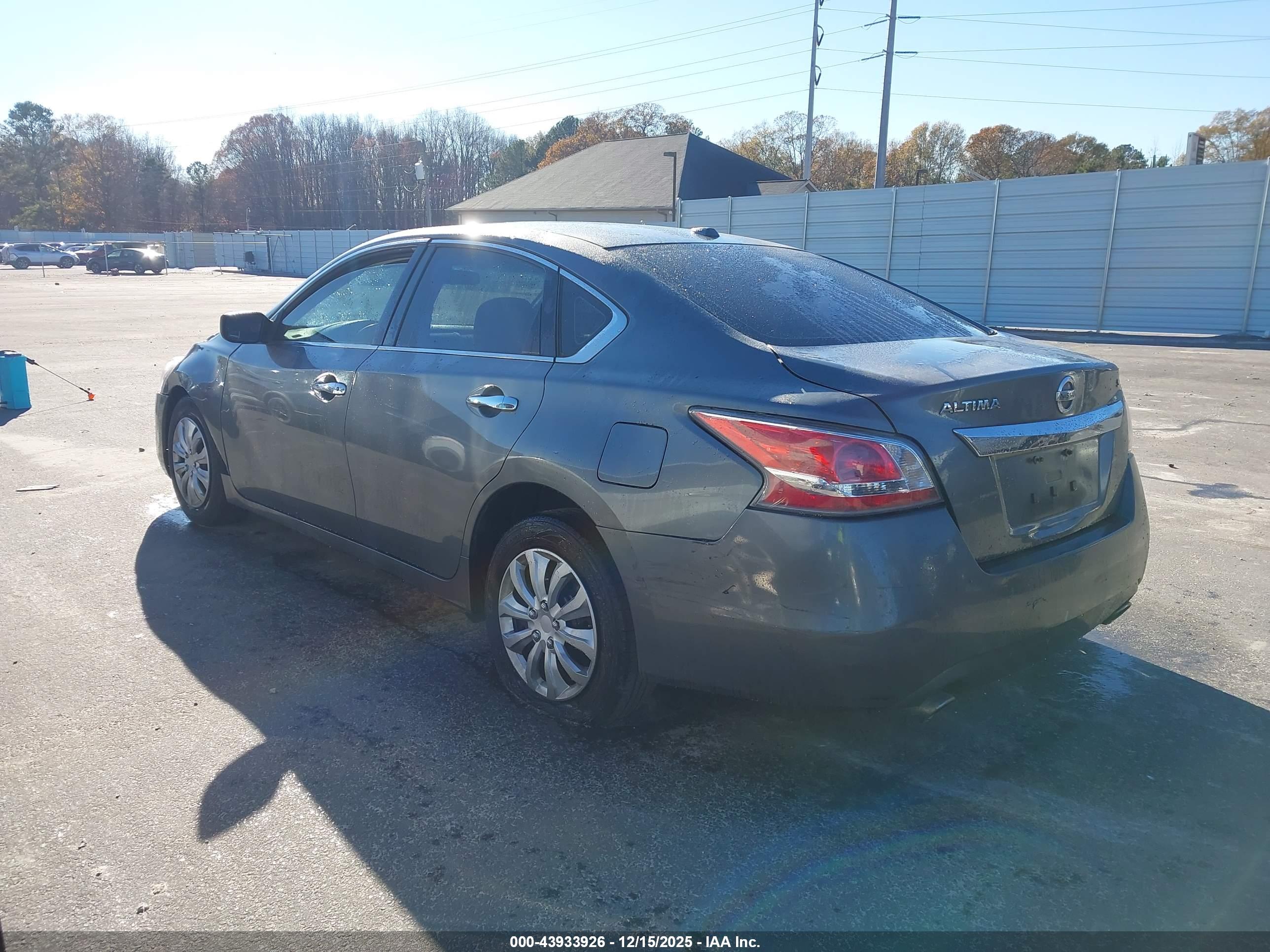 NISSAN ALTIMA image 3
