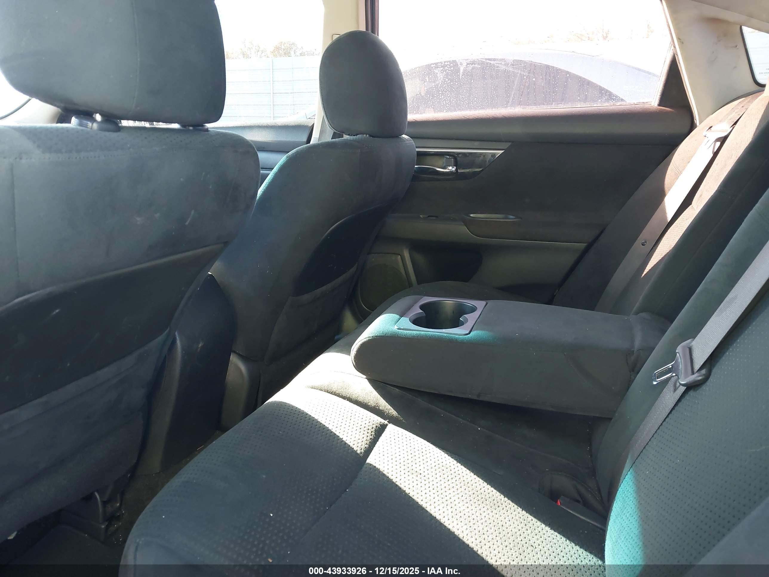 NISSAN ALTIMA image 8