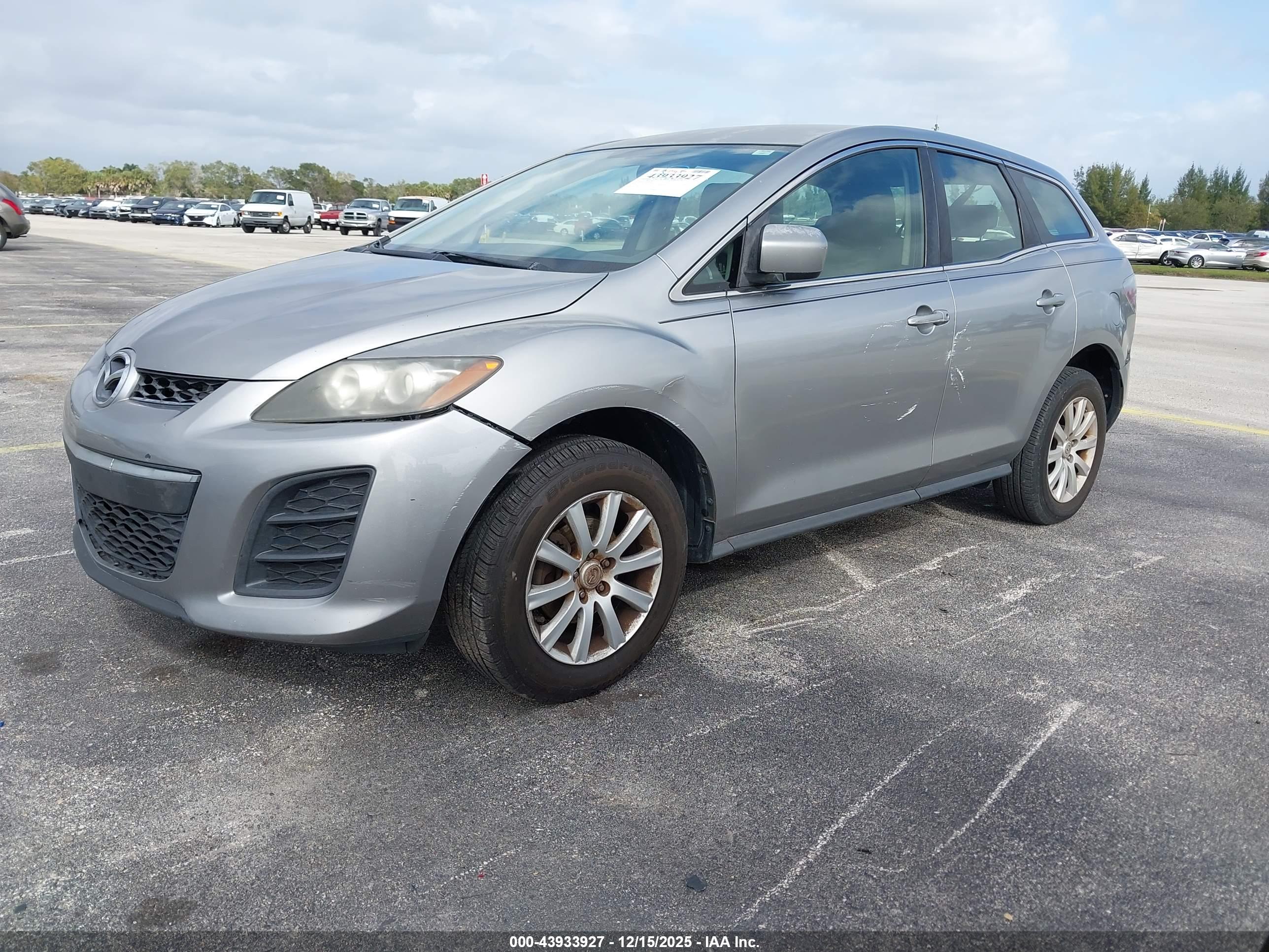 MAZDA CX-7 image 2