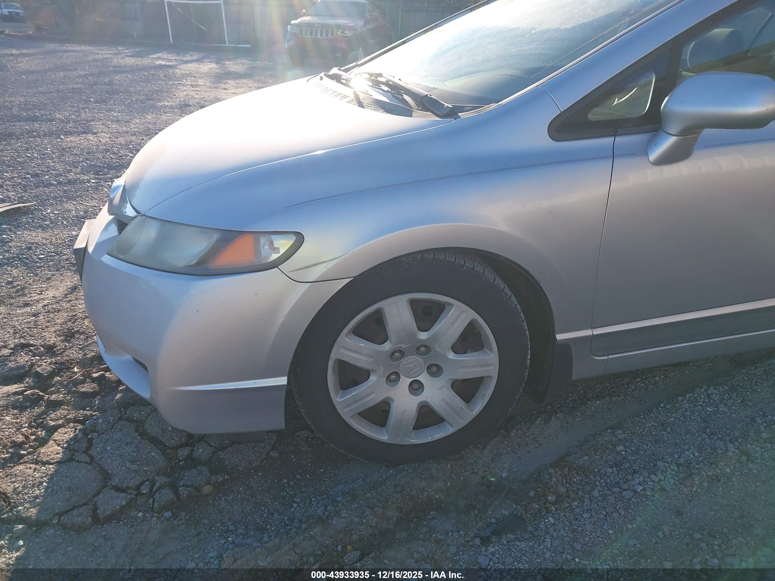 HONDA CIVIC image 6