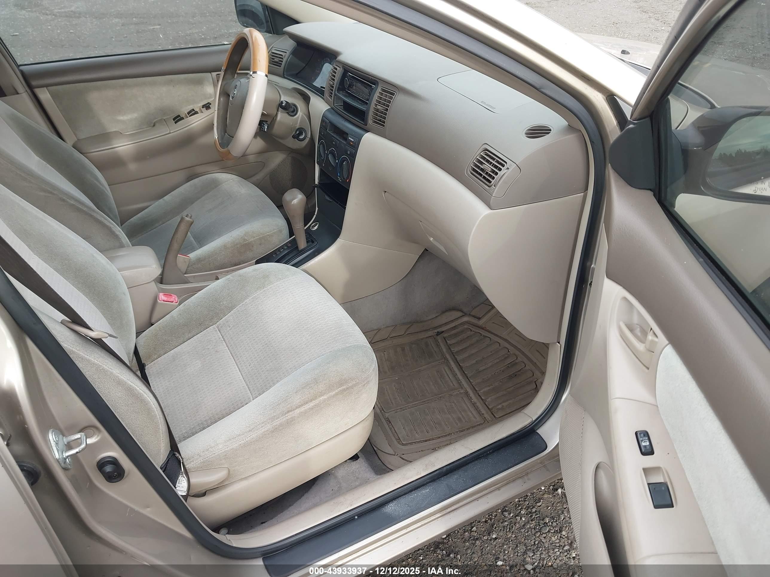 TOYOTA COROLLA image 5