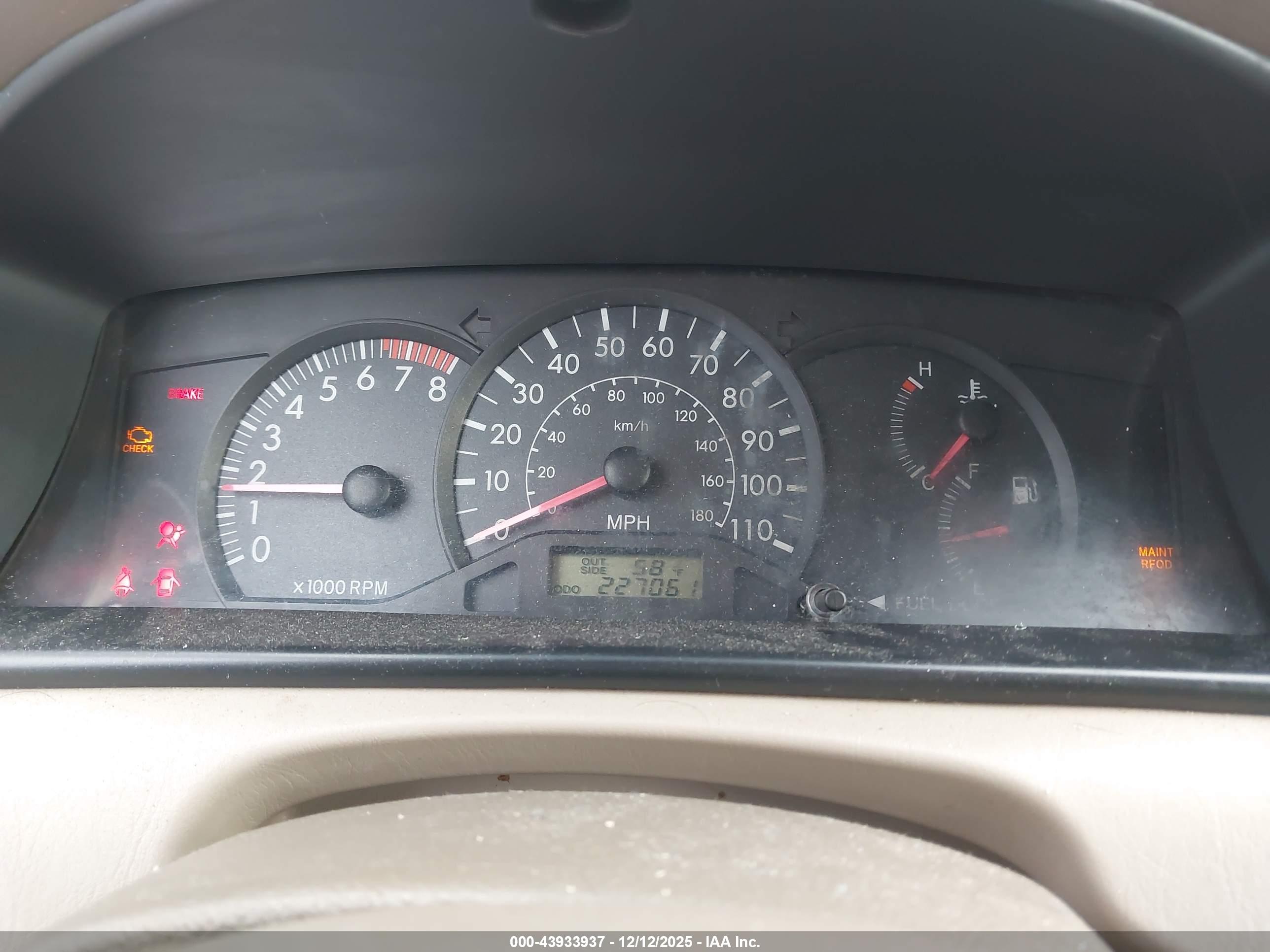 TOYOTA COROLLA image 7