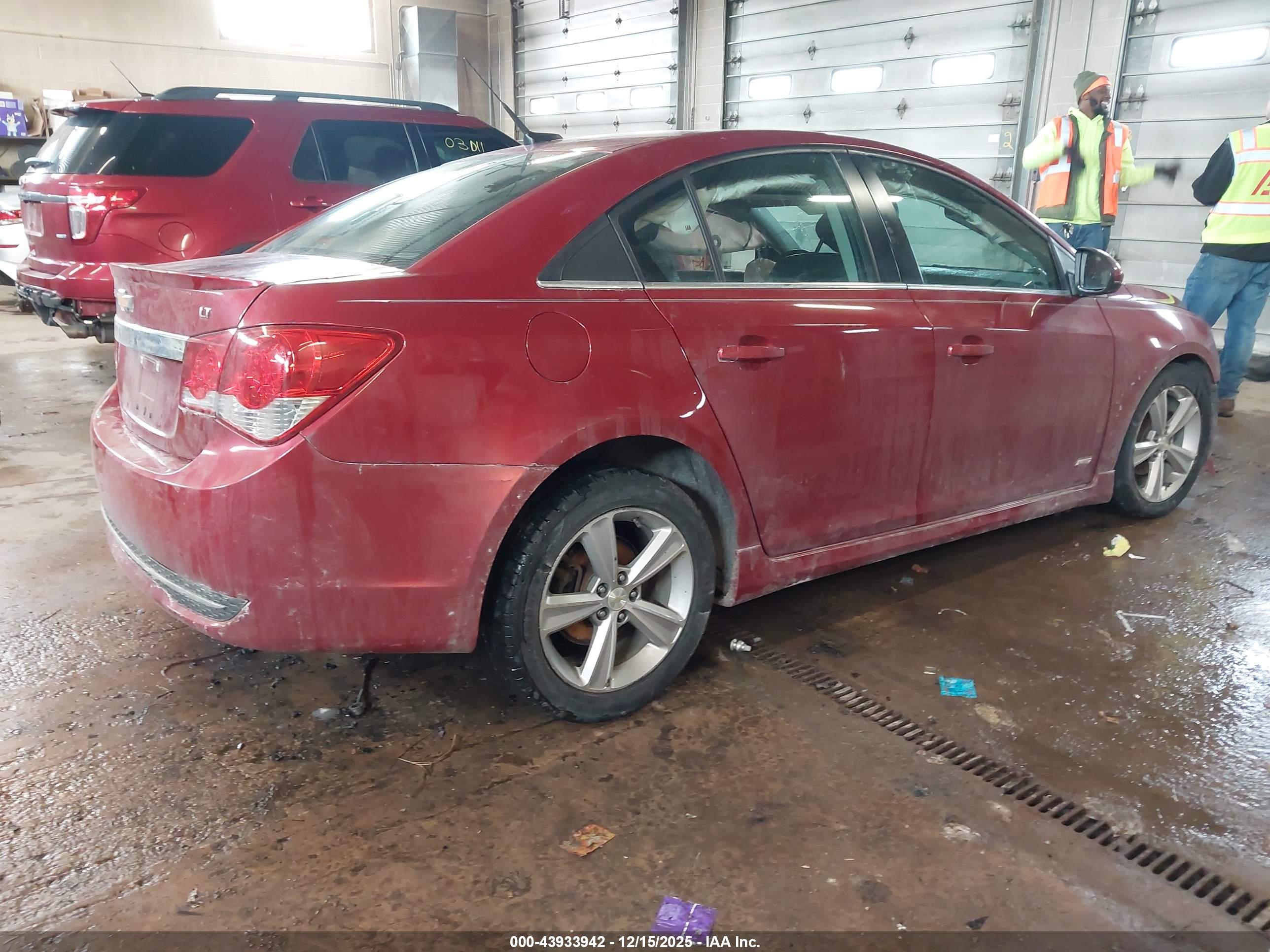 CHEVROLET CRUZE image 4