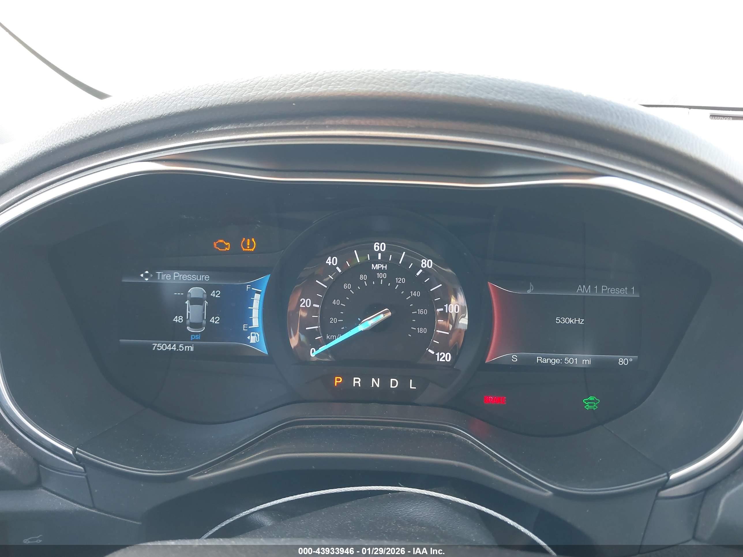 FORD FUSION image 7