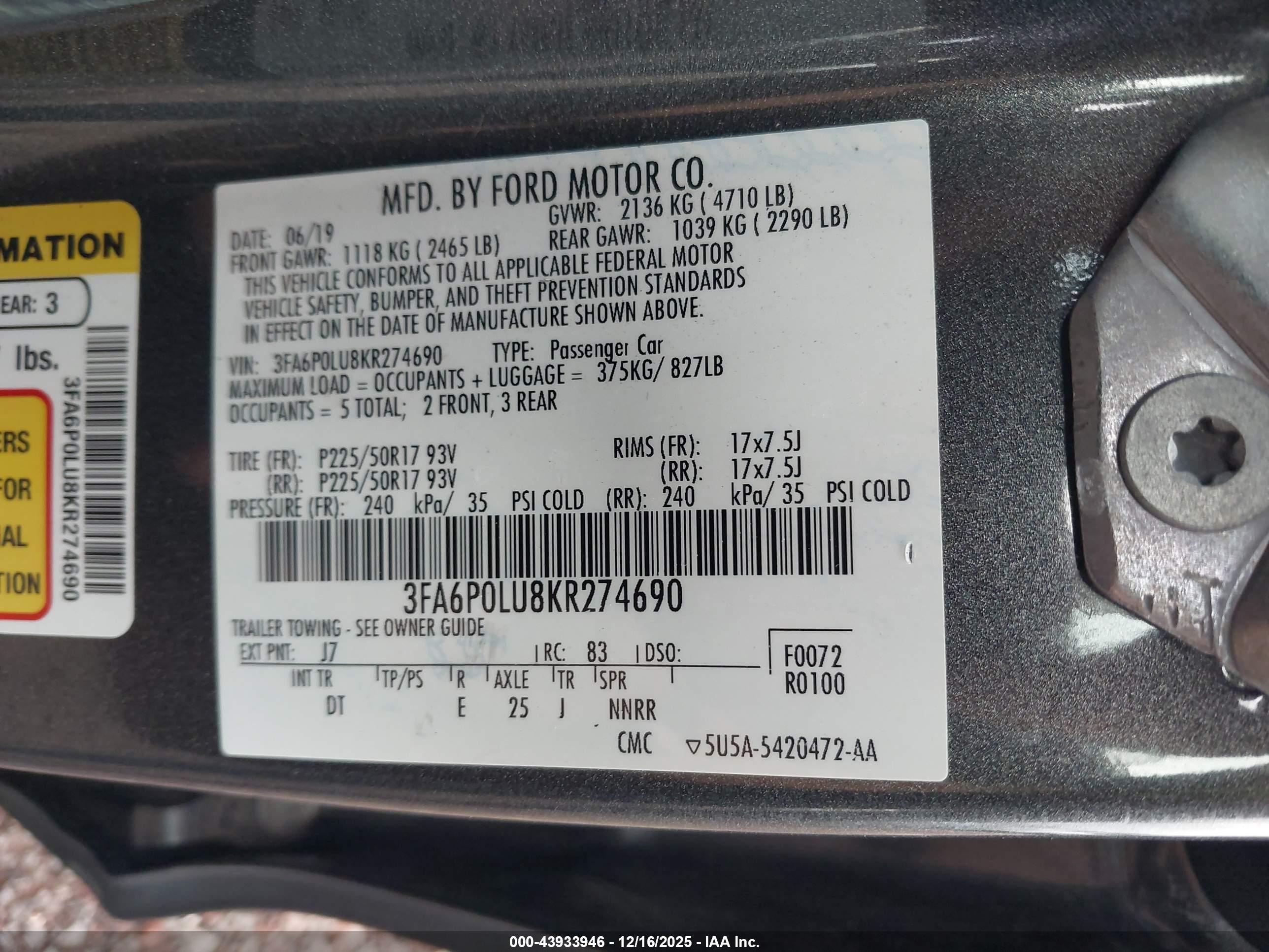 FORD FUSION image 9