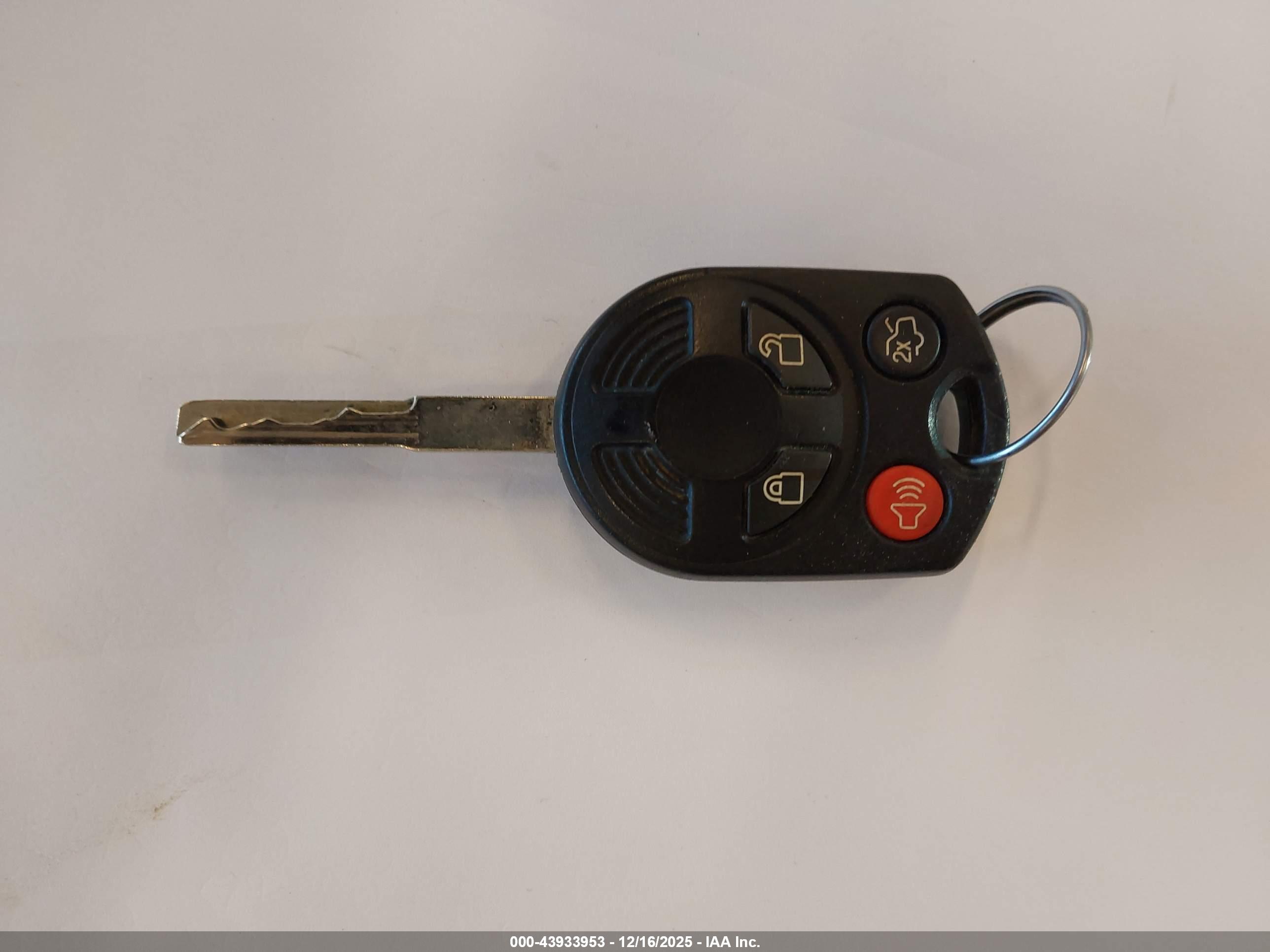 FORD ESCAPE image 11