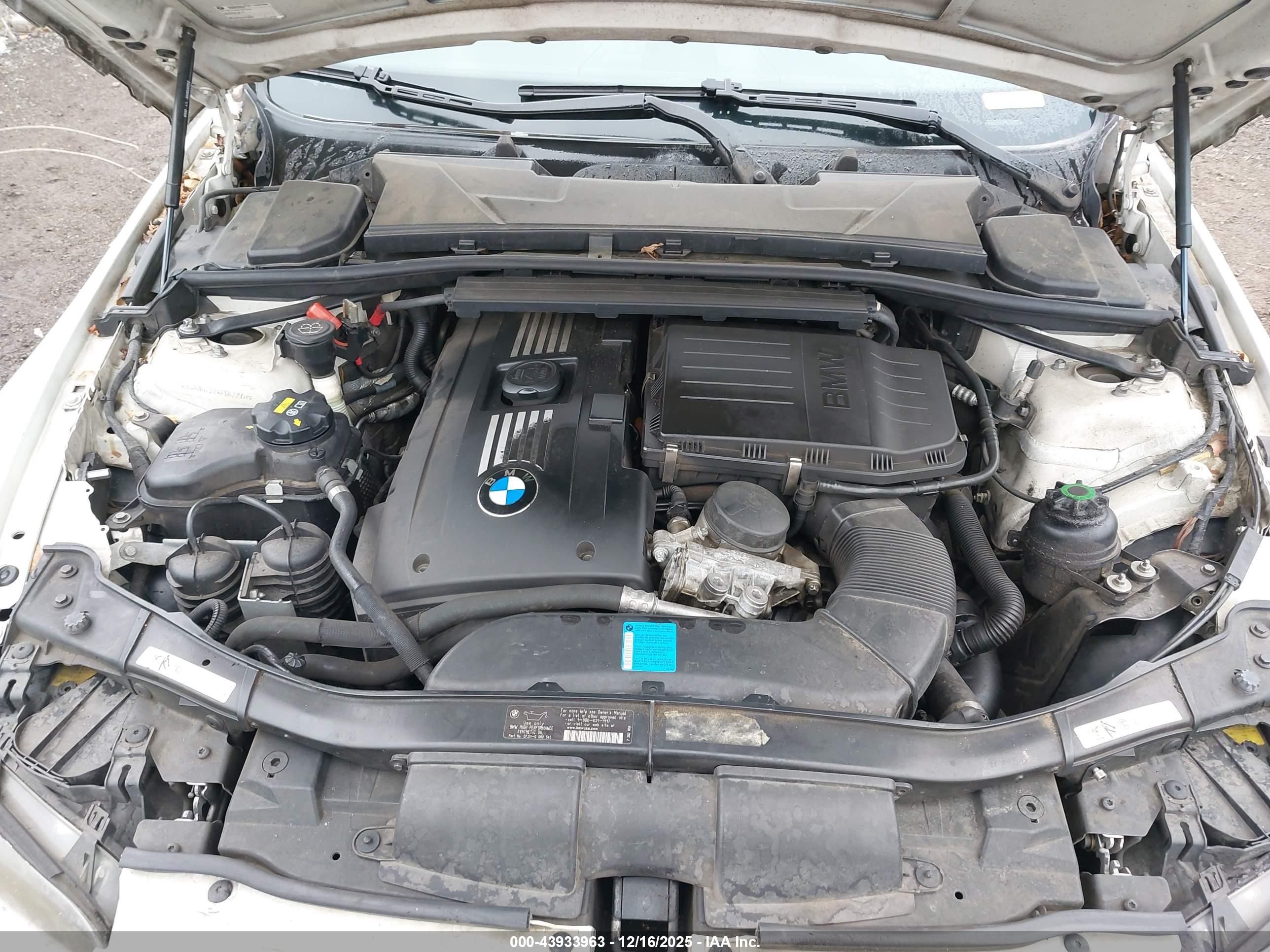 BMW 335I image 6
