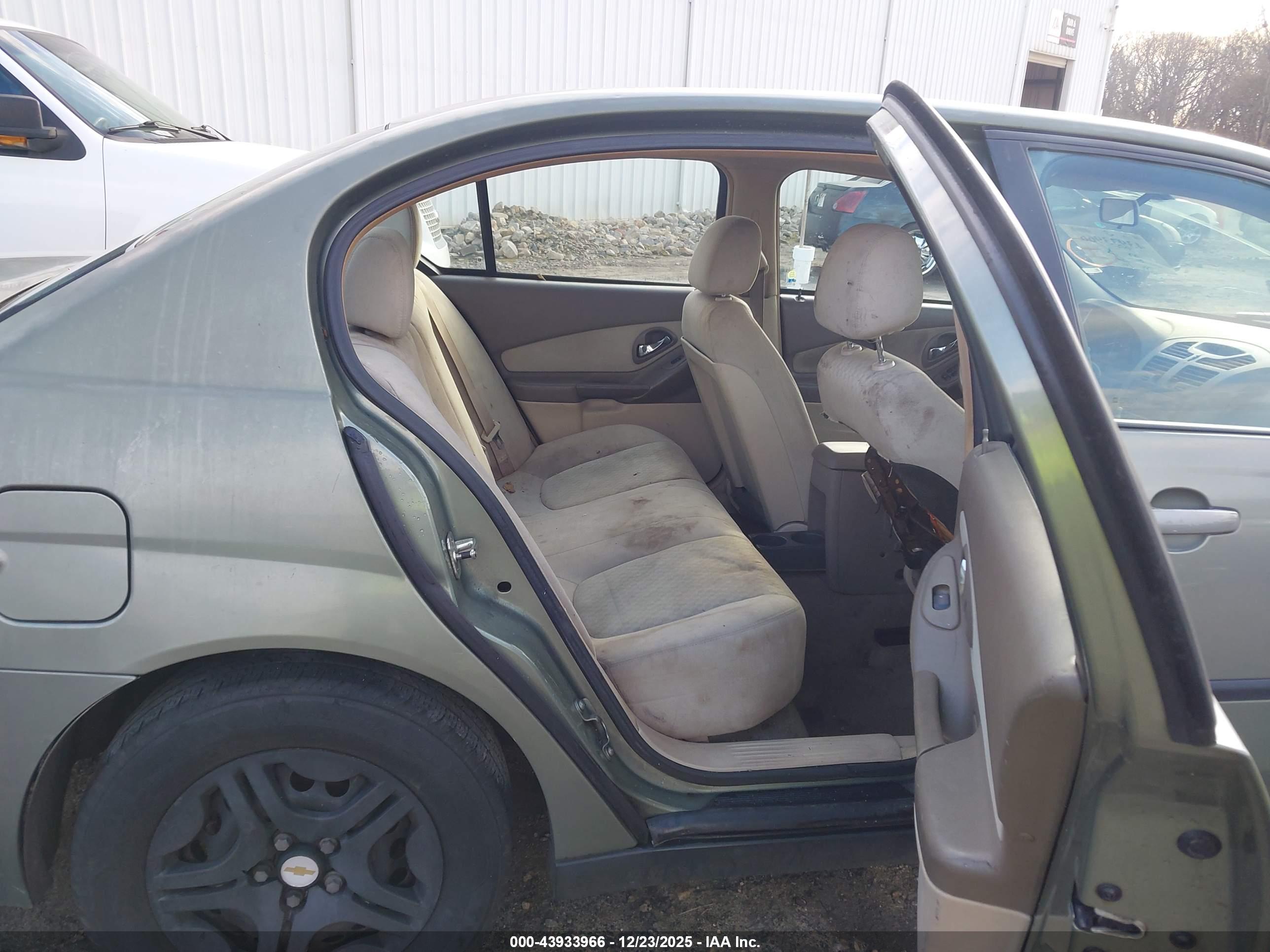 CHEVROLET MALIBU image 8