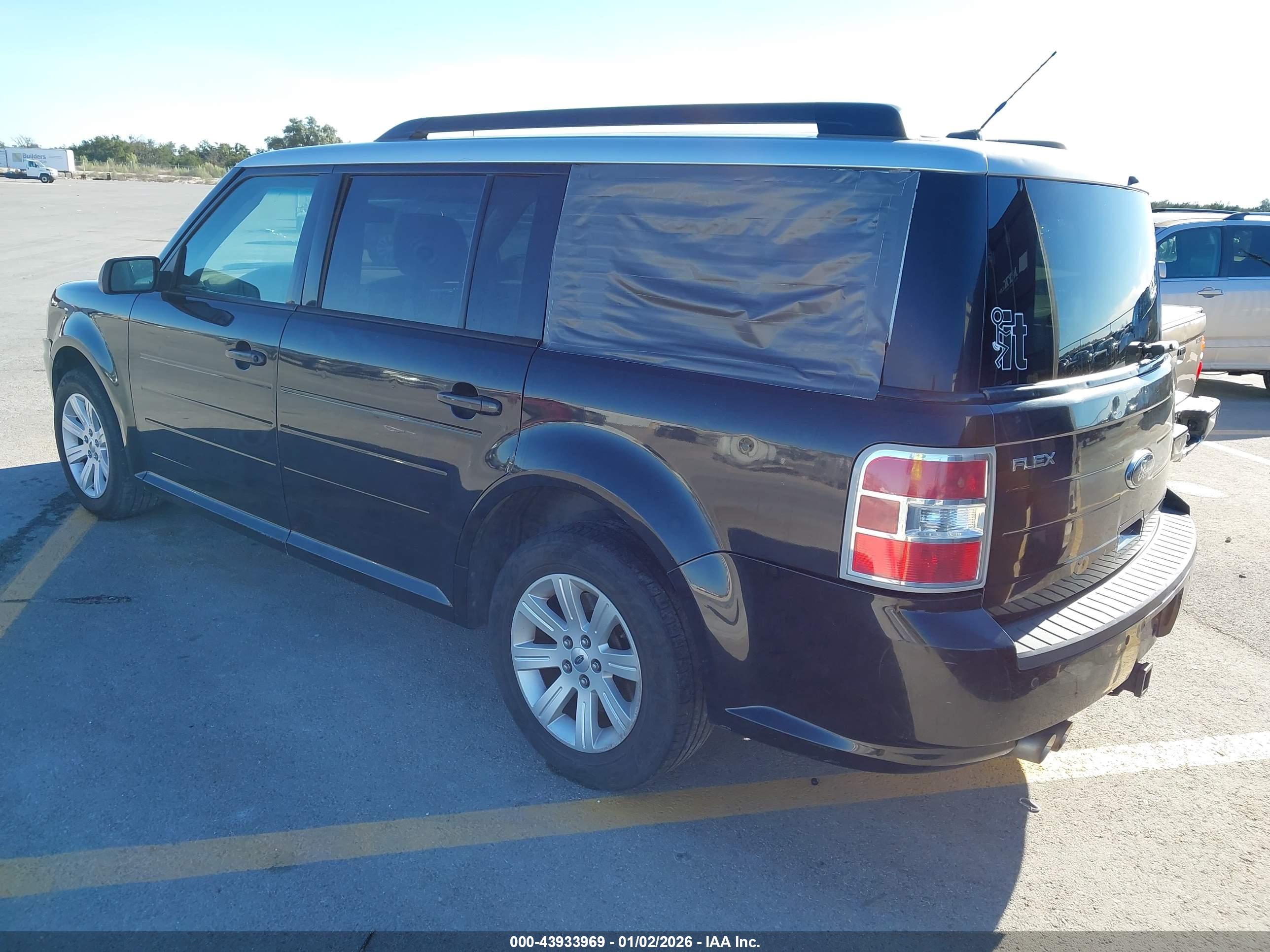 FORD FLEX image 3