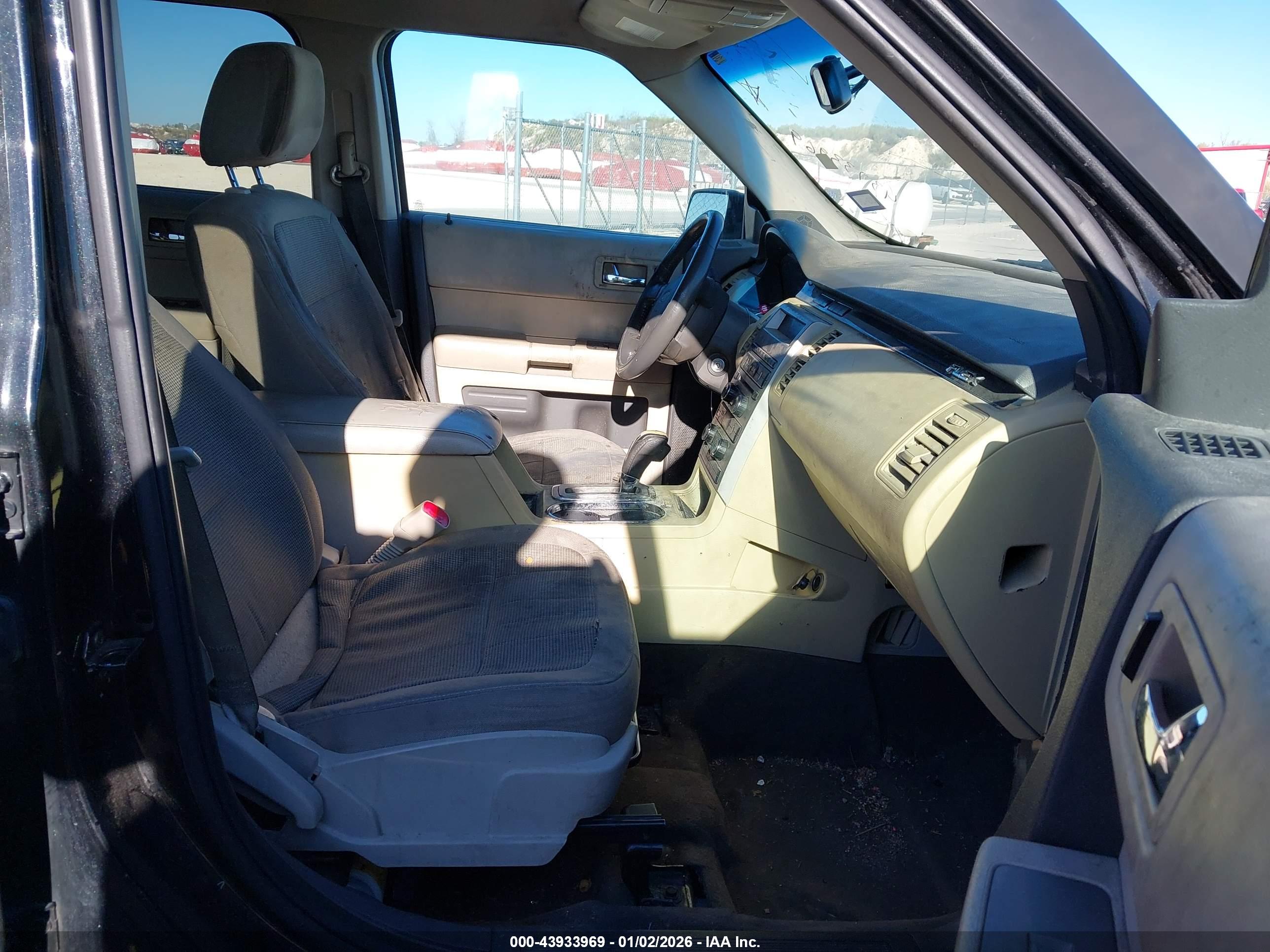FORD FLEX image 5