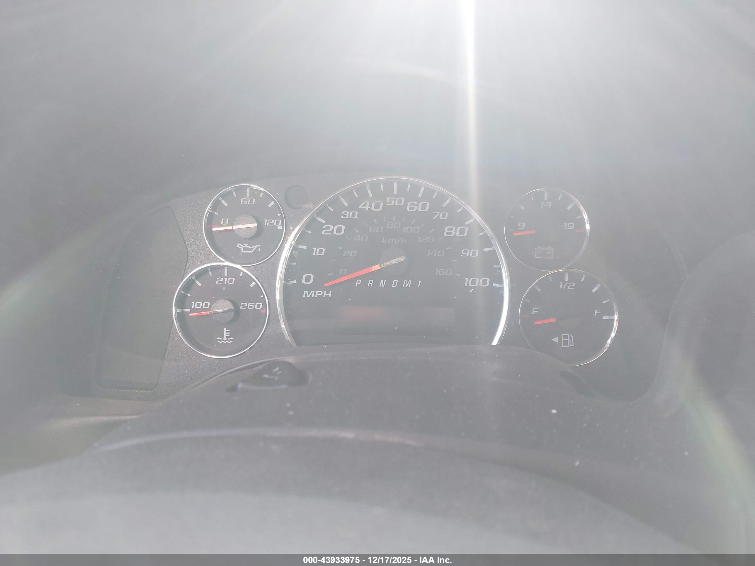 CHEVROLET EXPRESS image 6