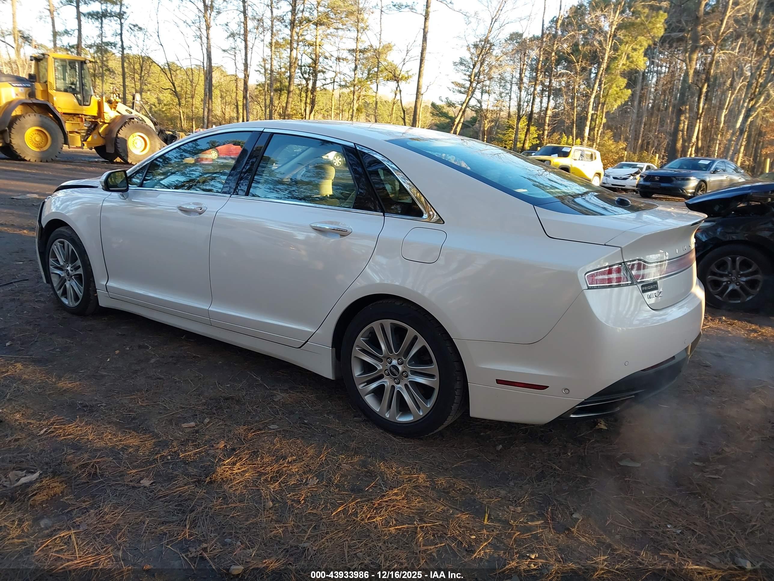 LINCOLN MKZ image 3