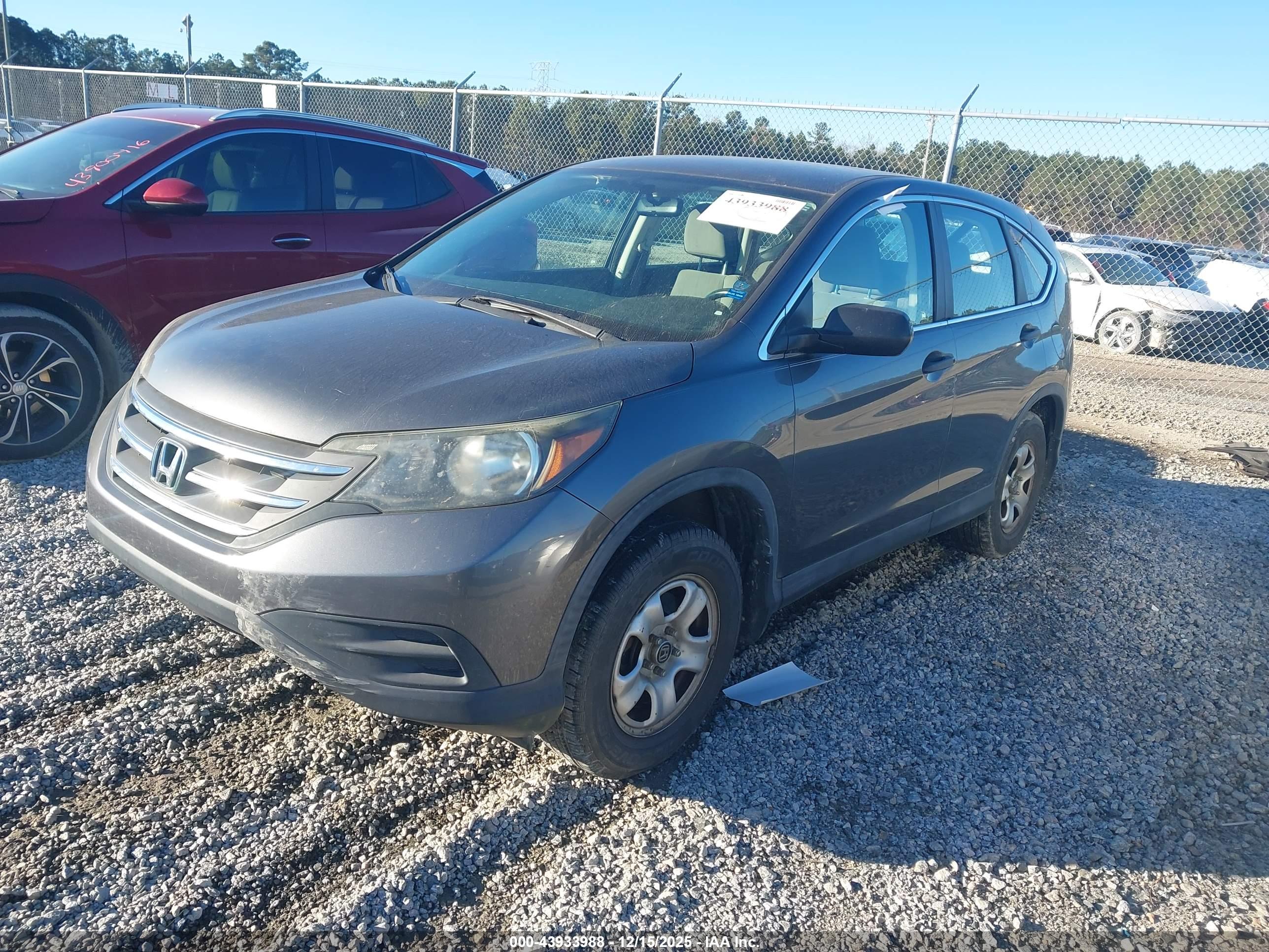 HONDA CR-V image 2