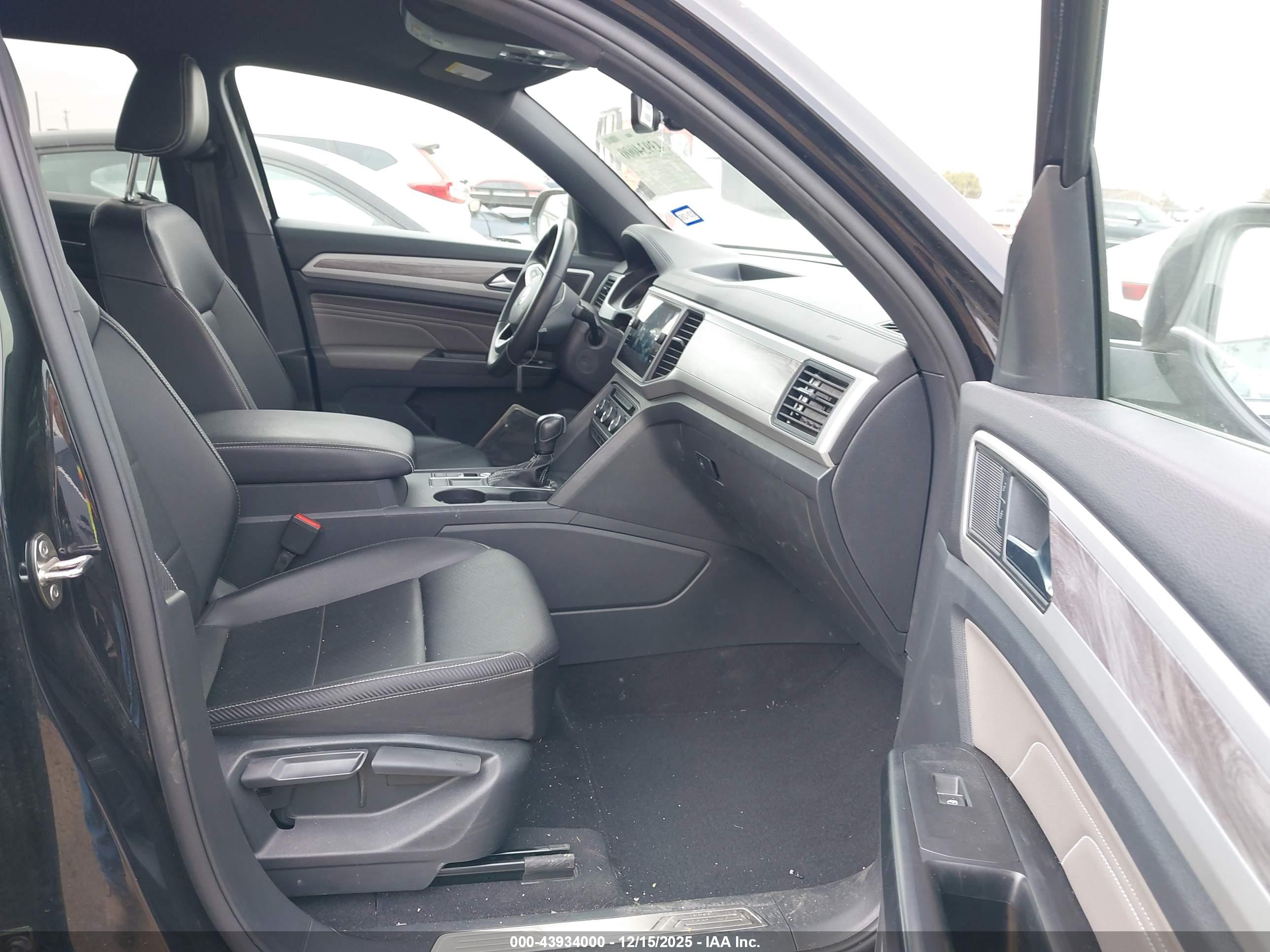 VOLKSWAGEN ATLAS image 5