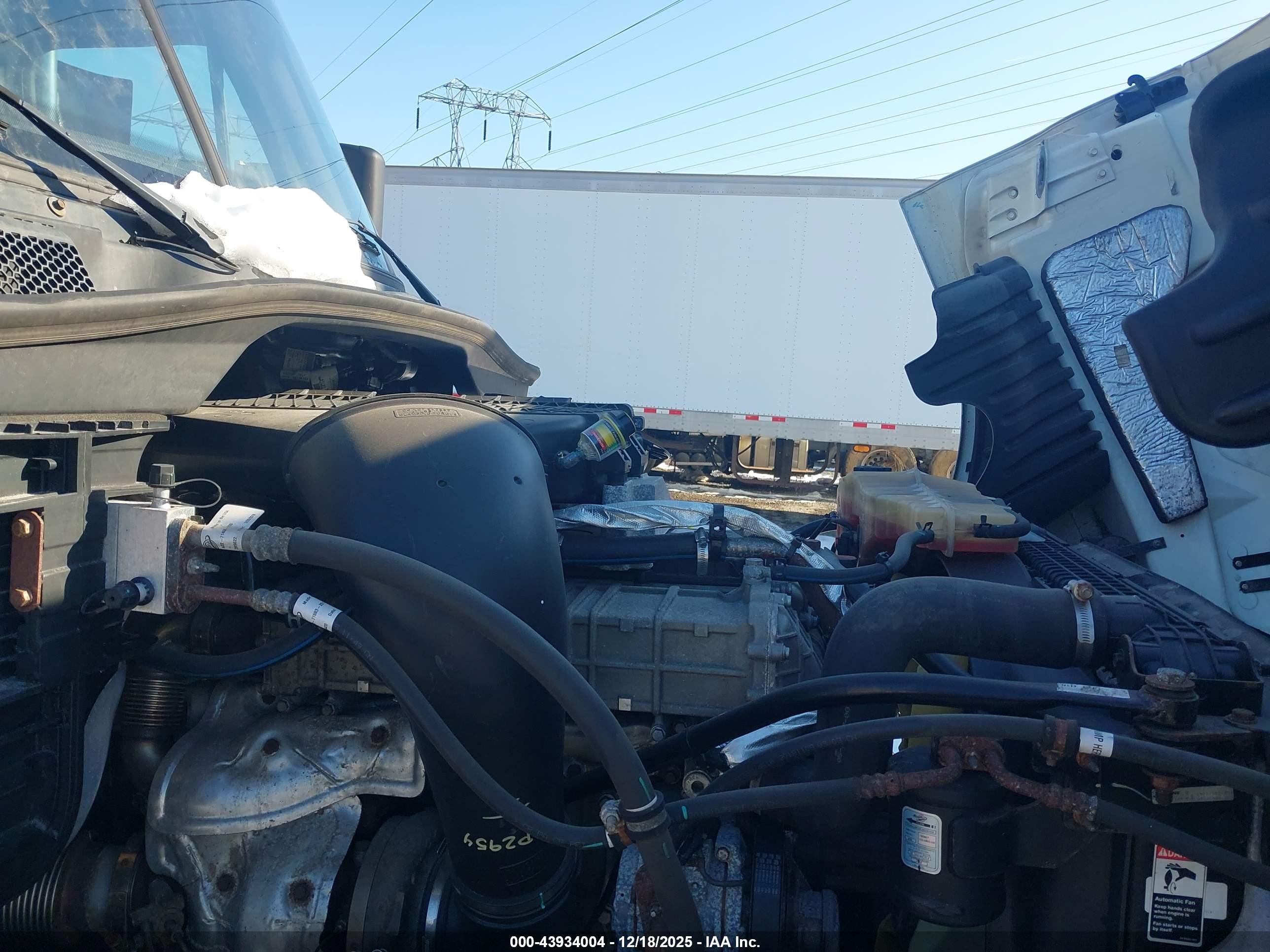 FREIGHTLINER CASCADIA image 10