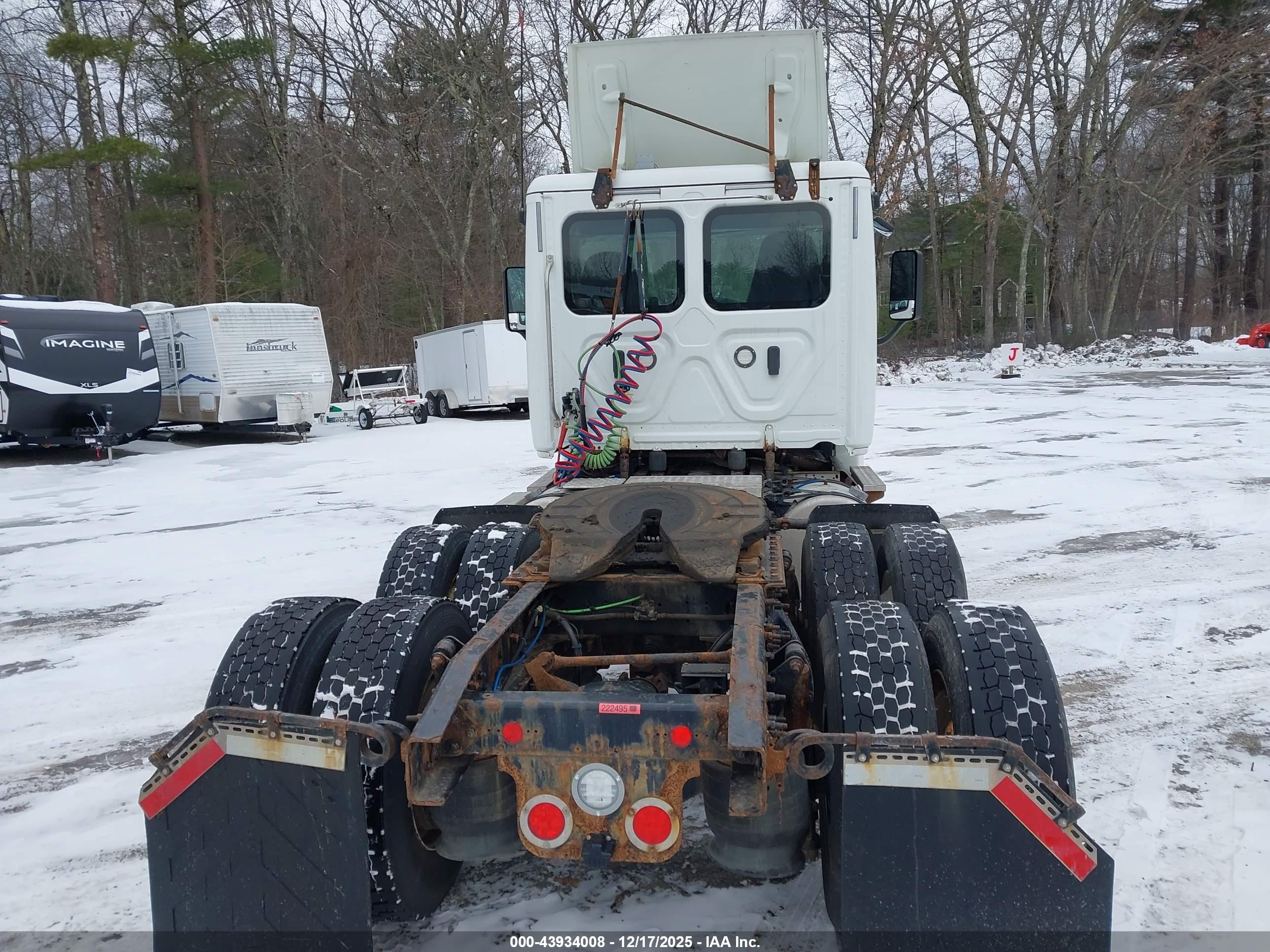 FREIGHTLINER CASCADIA image 7