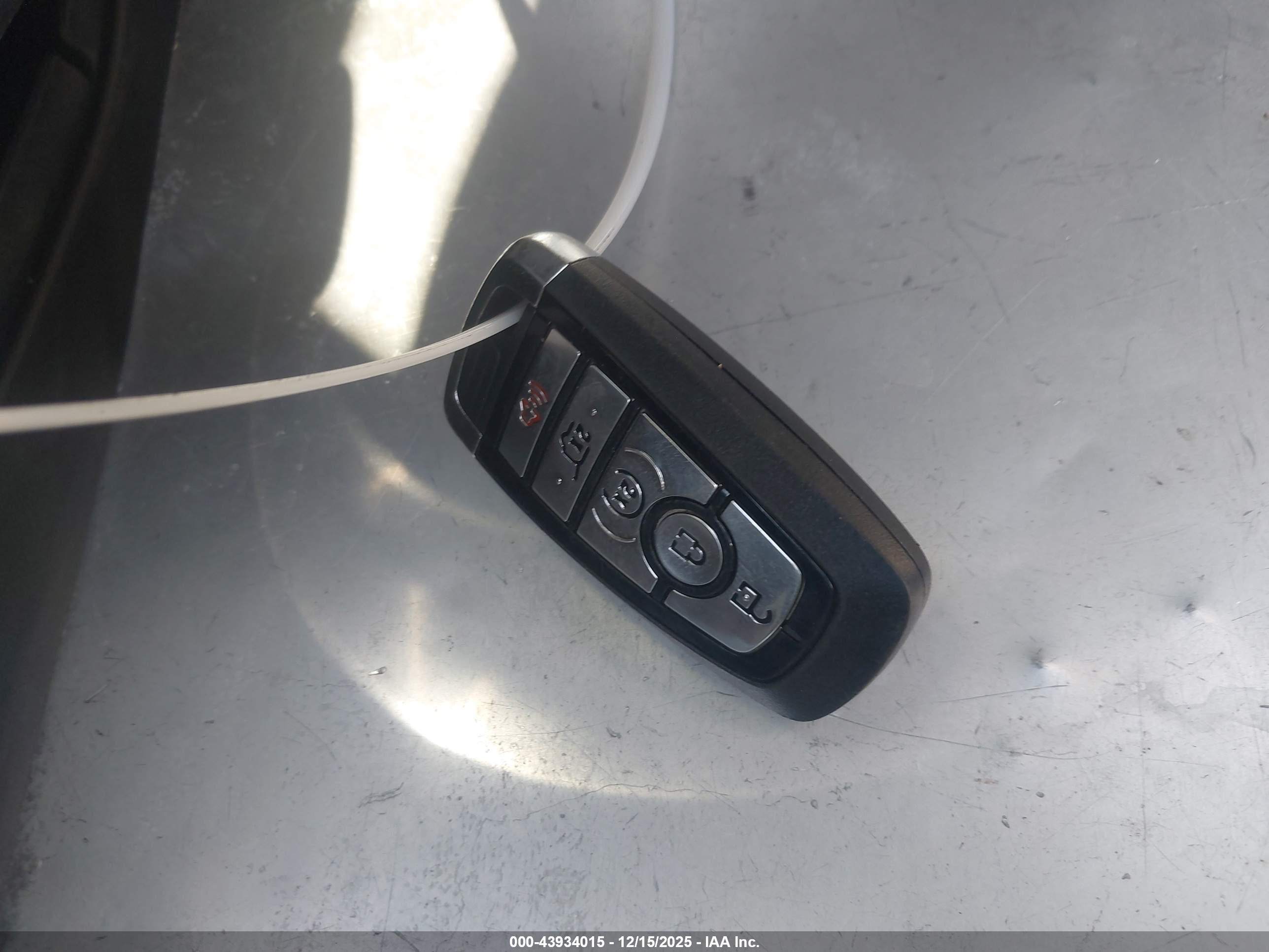 FORD EXPLORER image 11