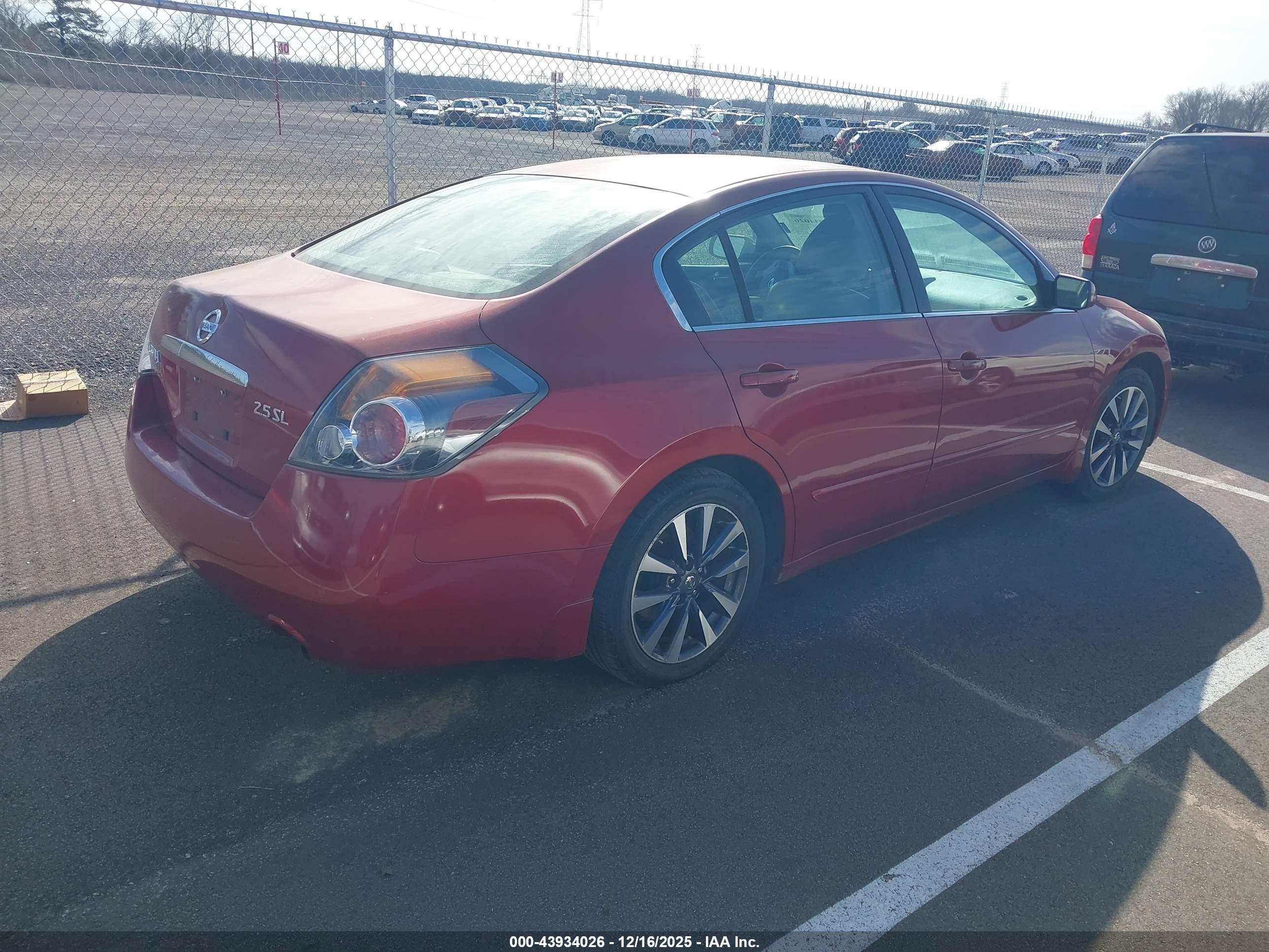 NISSAN ALTIMA image 4