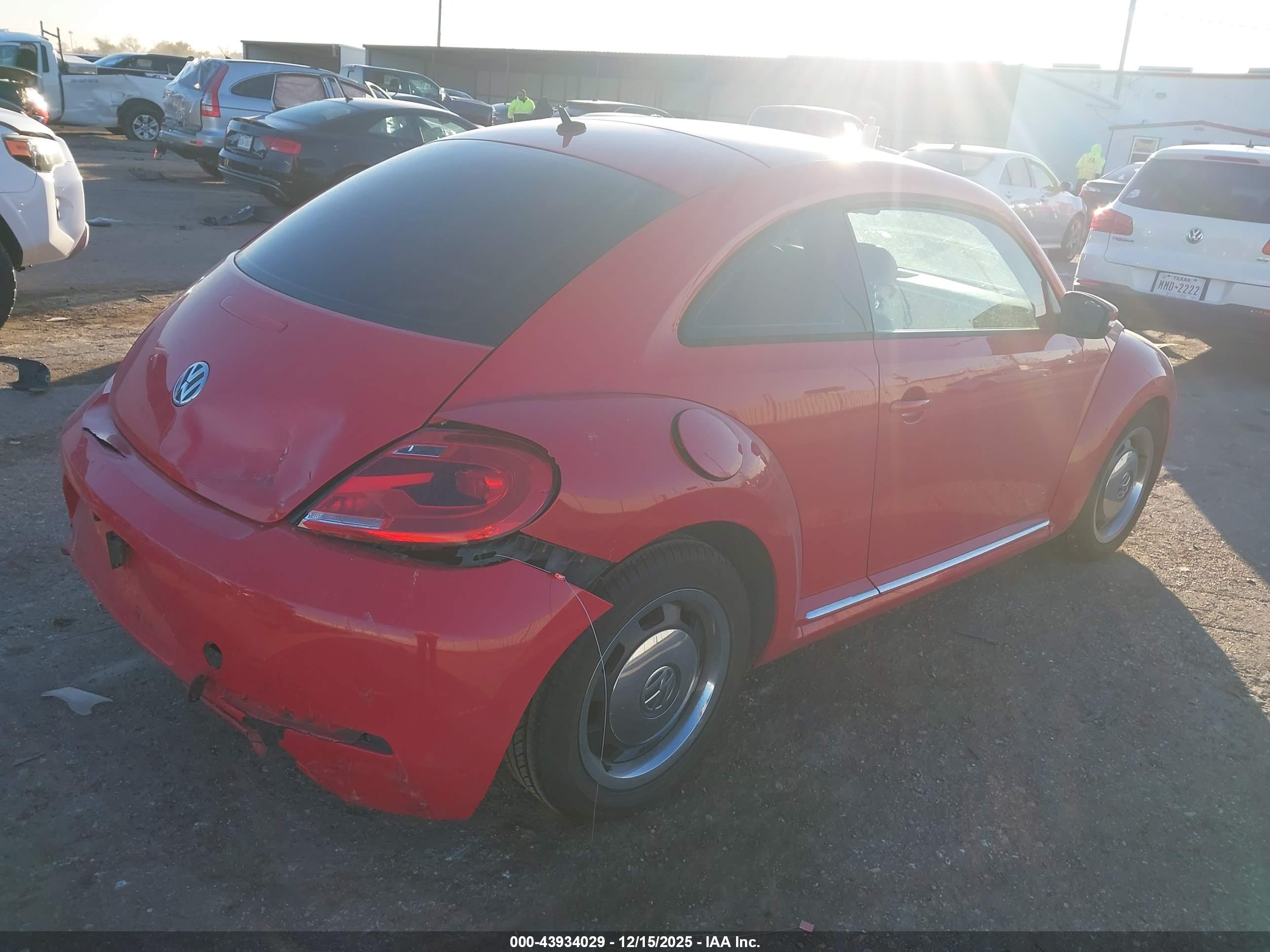 VOLKSWAGEN BEETLE image 4
