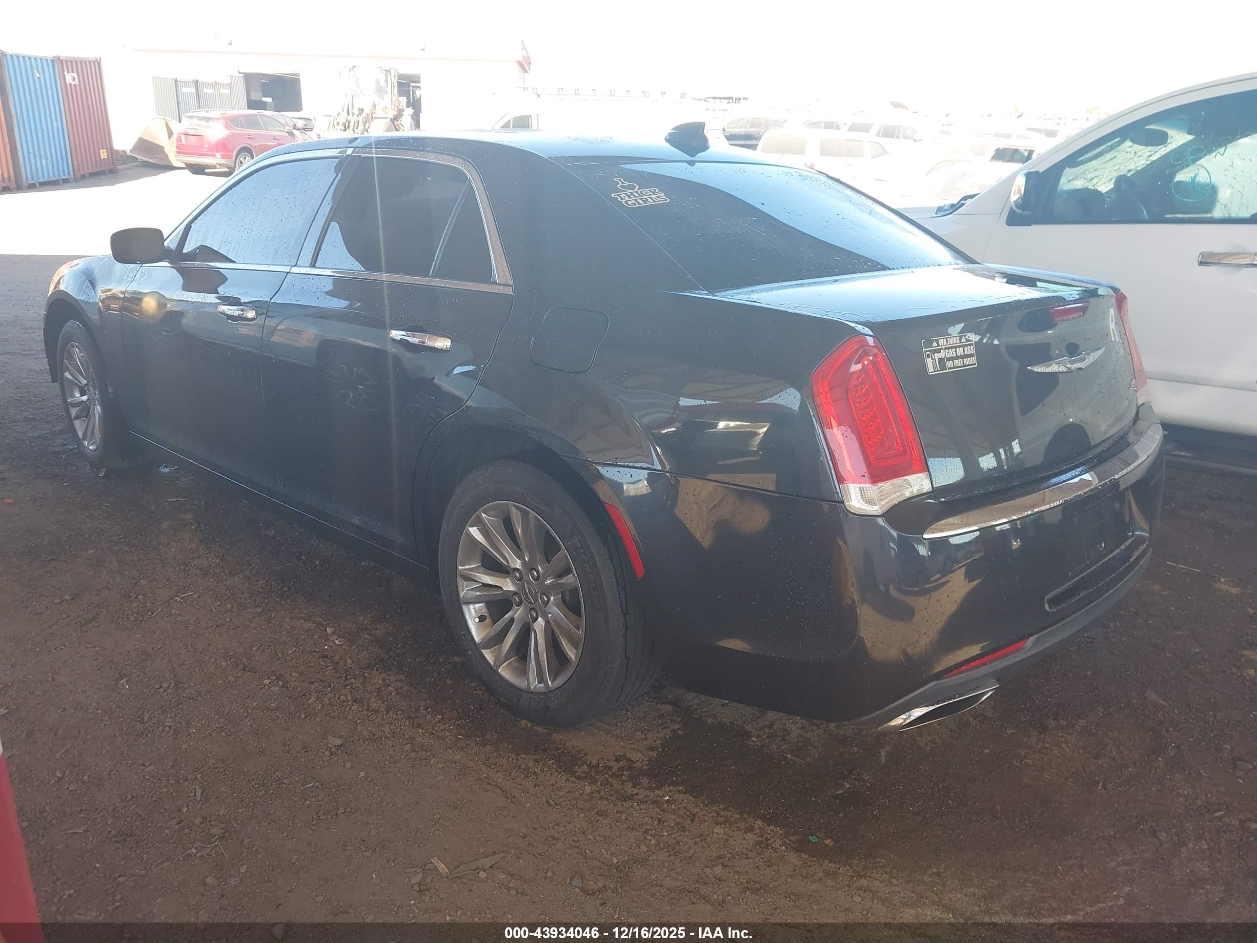 CHRYSLER 300C image 3